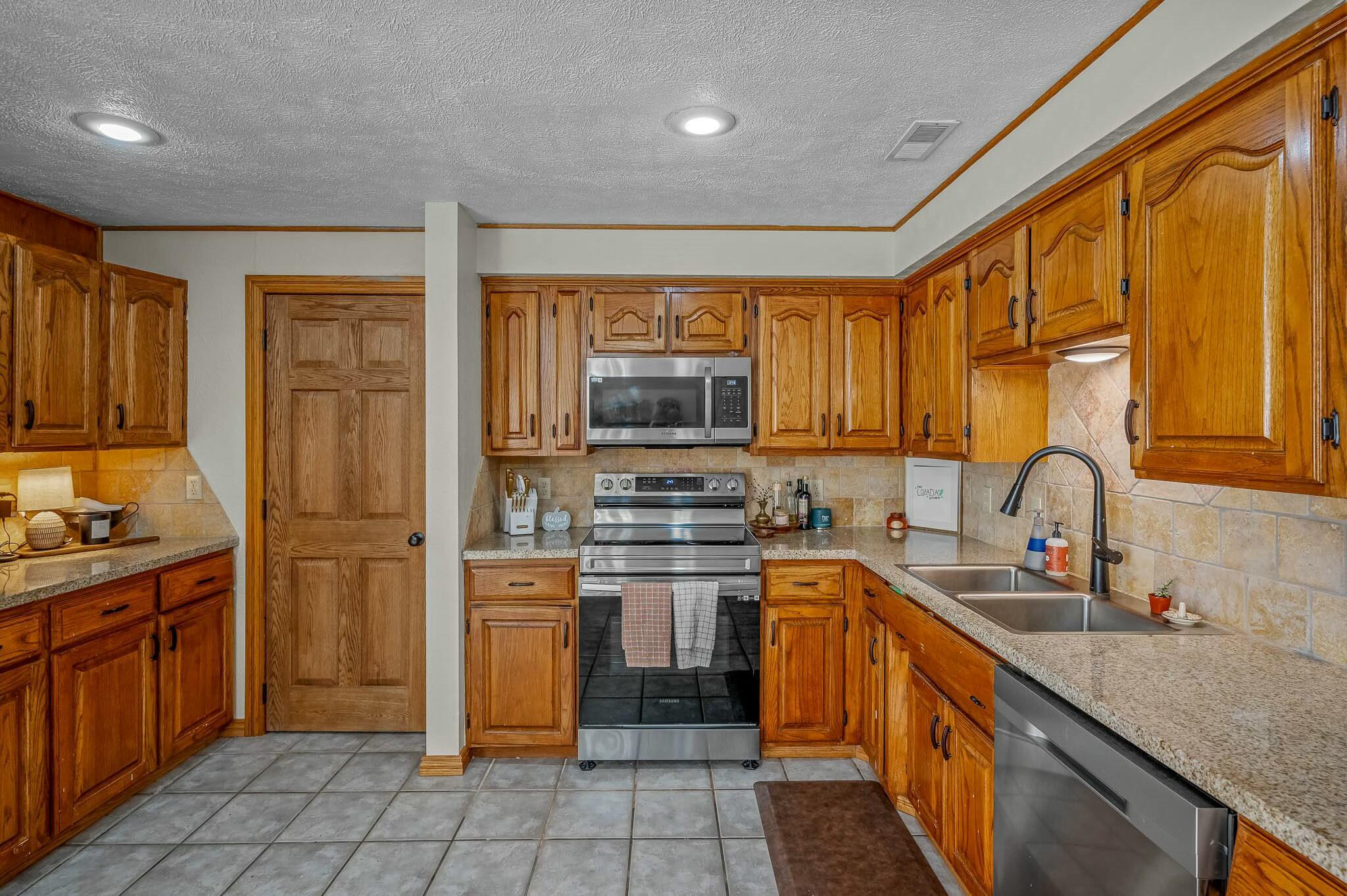 1338 Highway U Property Photo 10
