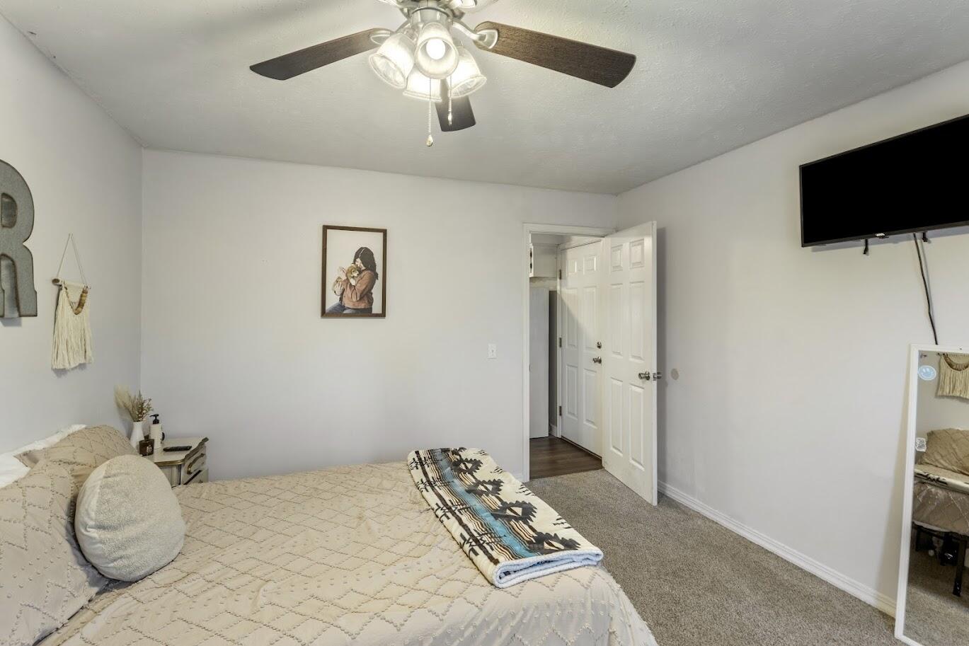 7940 Locust Street Property Photo 22