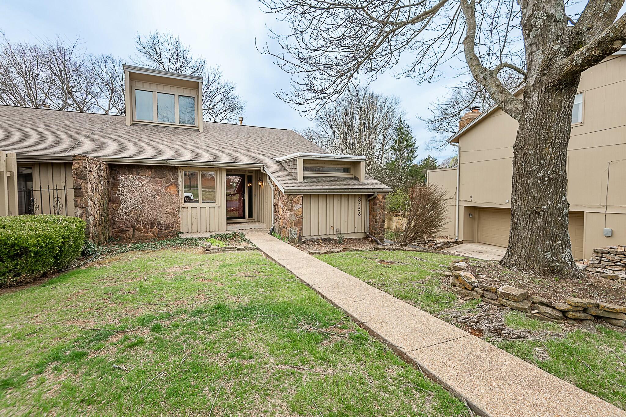 3456 East Catalpa Street Property Photo 2