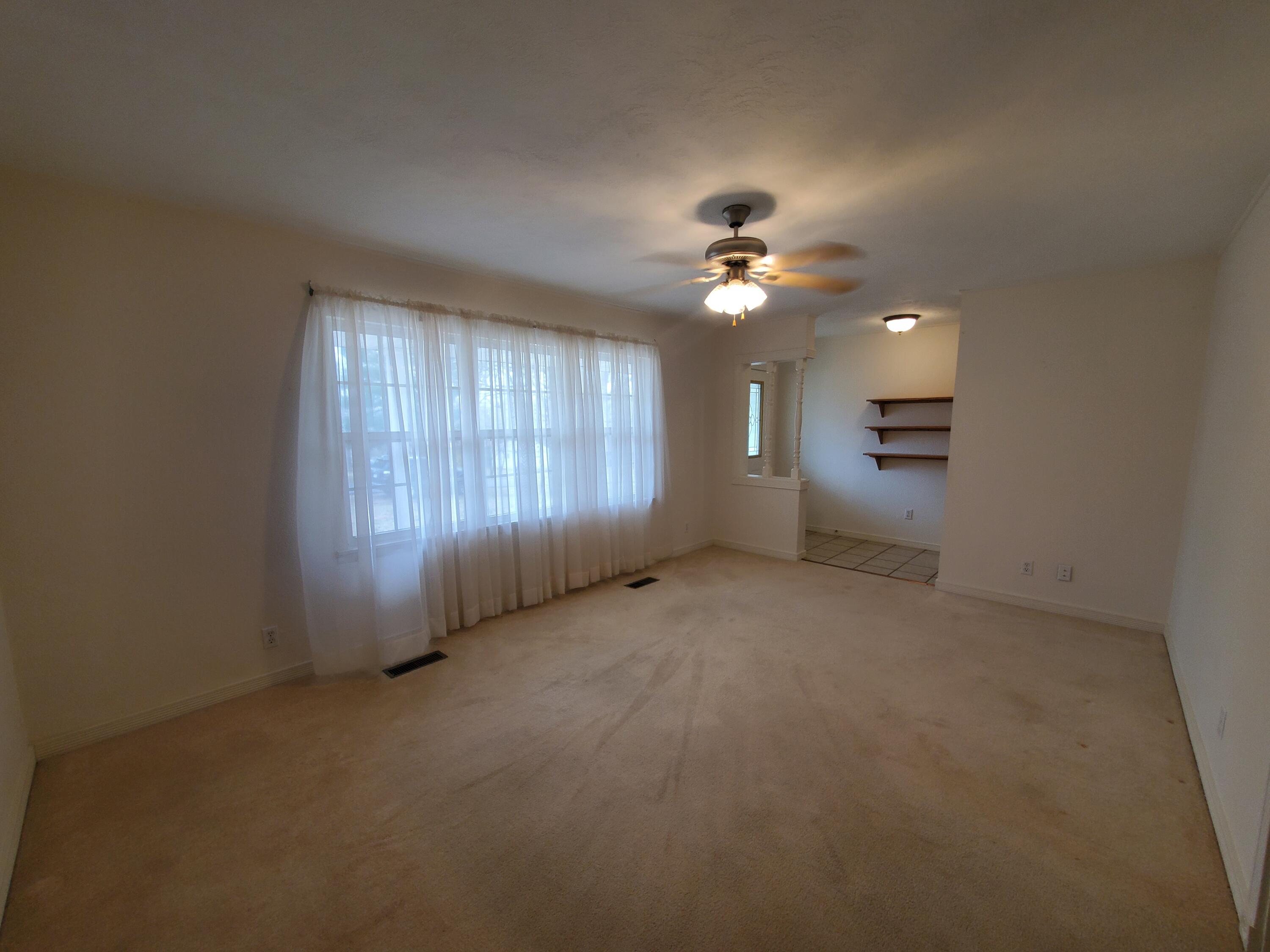 528 Dogwood Lane Property Photo 4