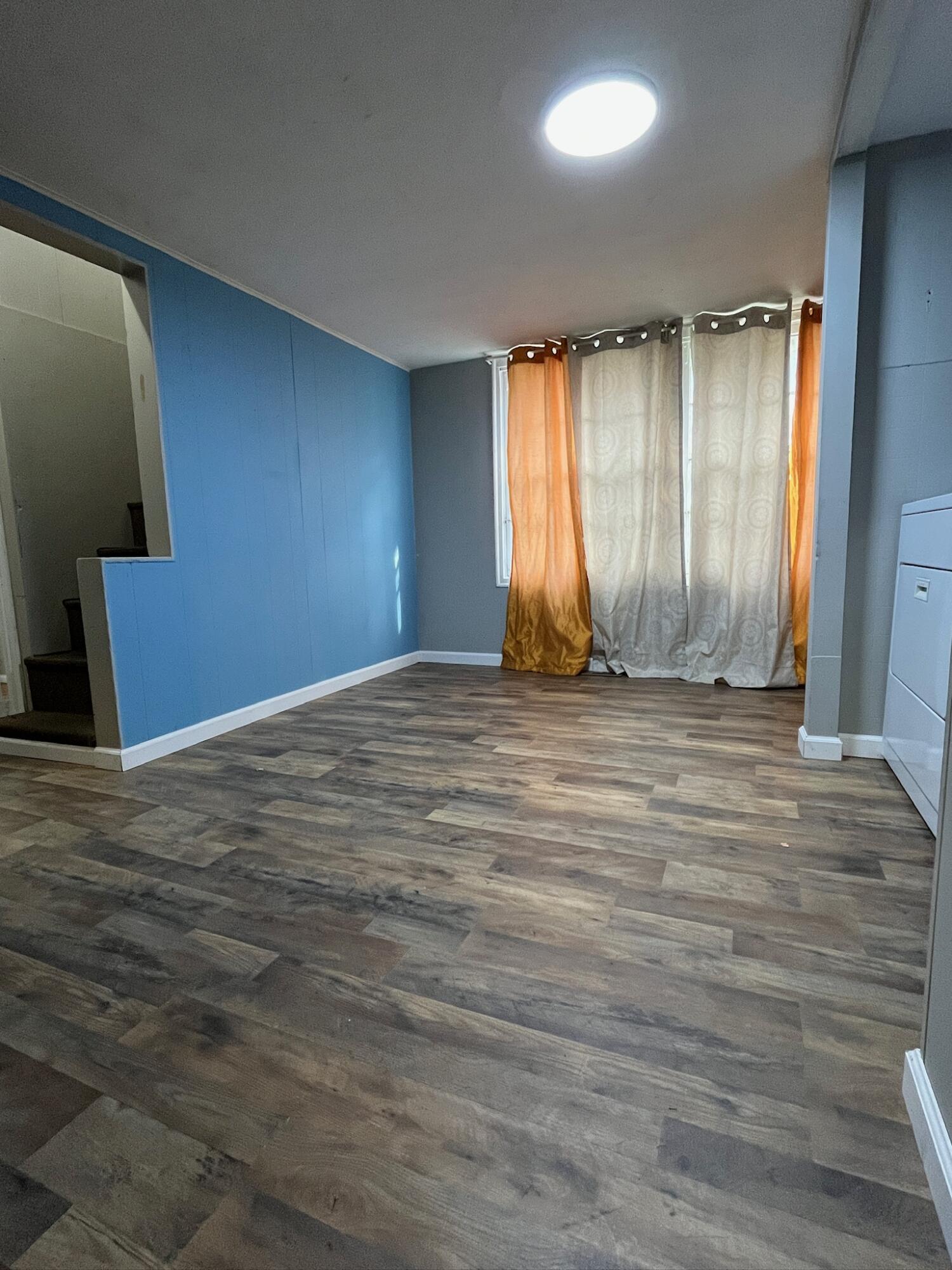 112 South Western Avenue Property Photo 8
