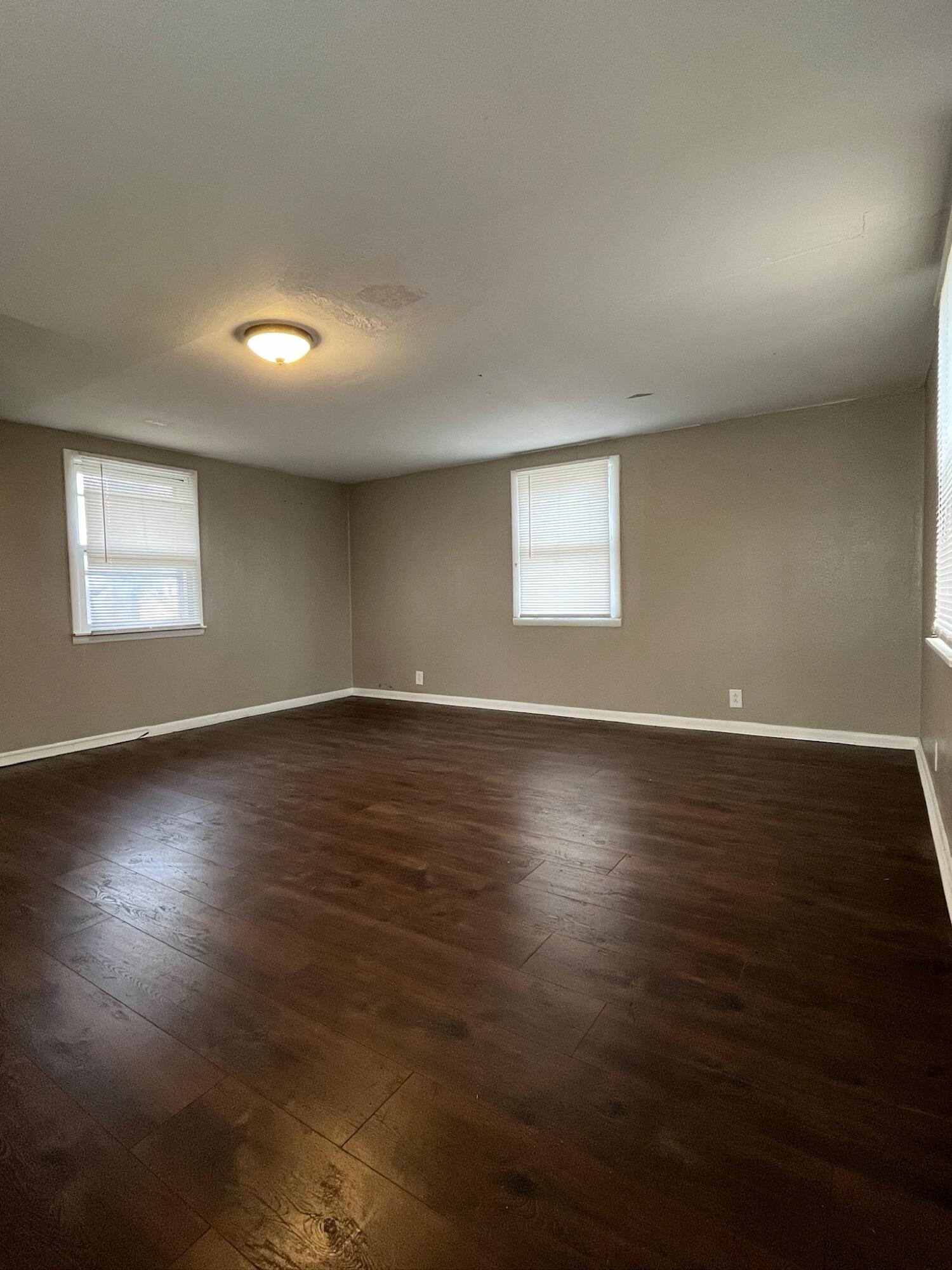 112 South Western Avenue Property Photo 13