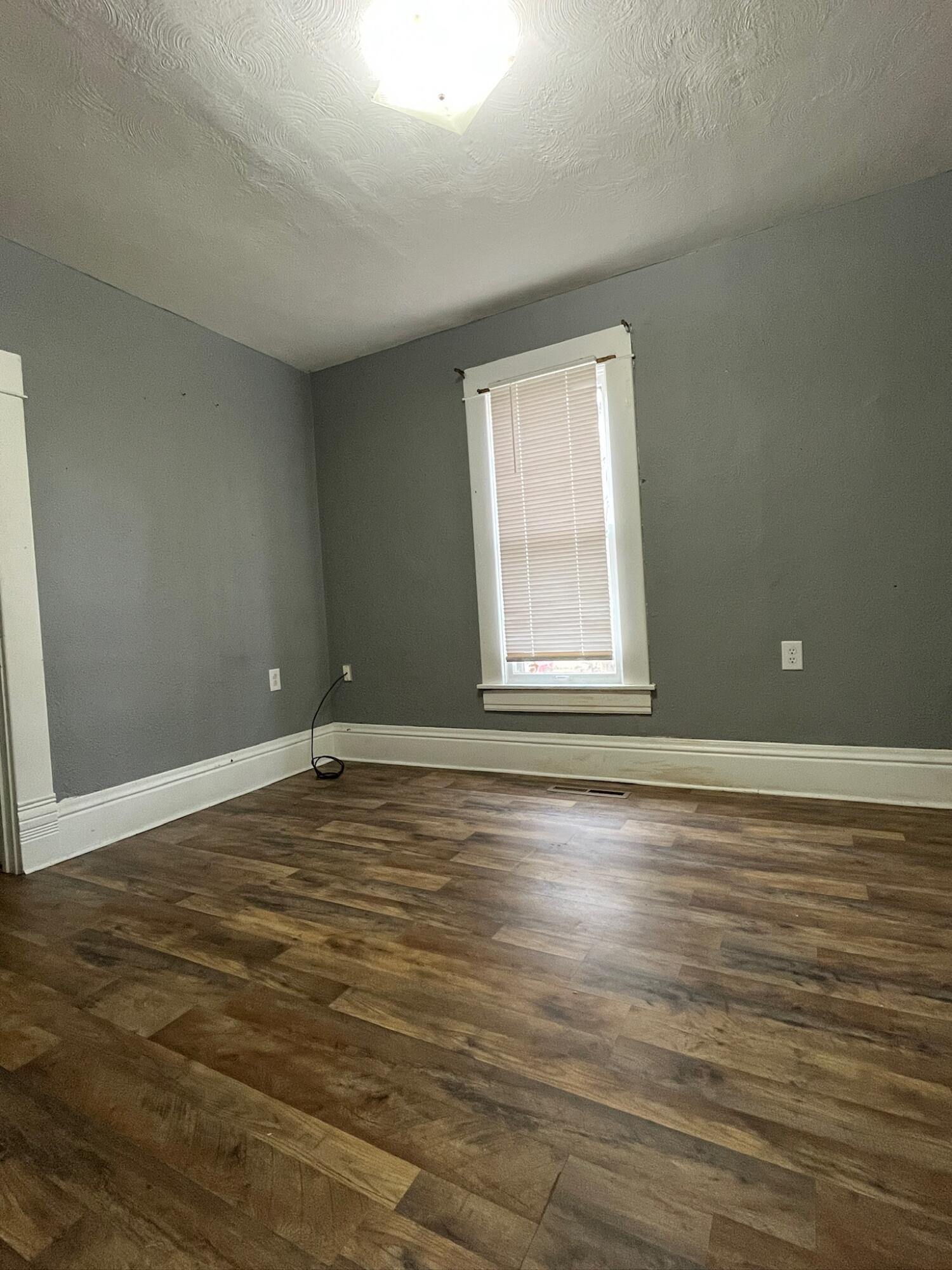 112 South Western Avenue Property Photo 15