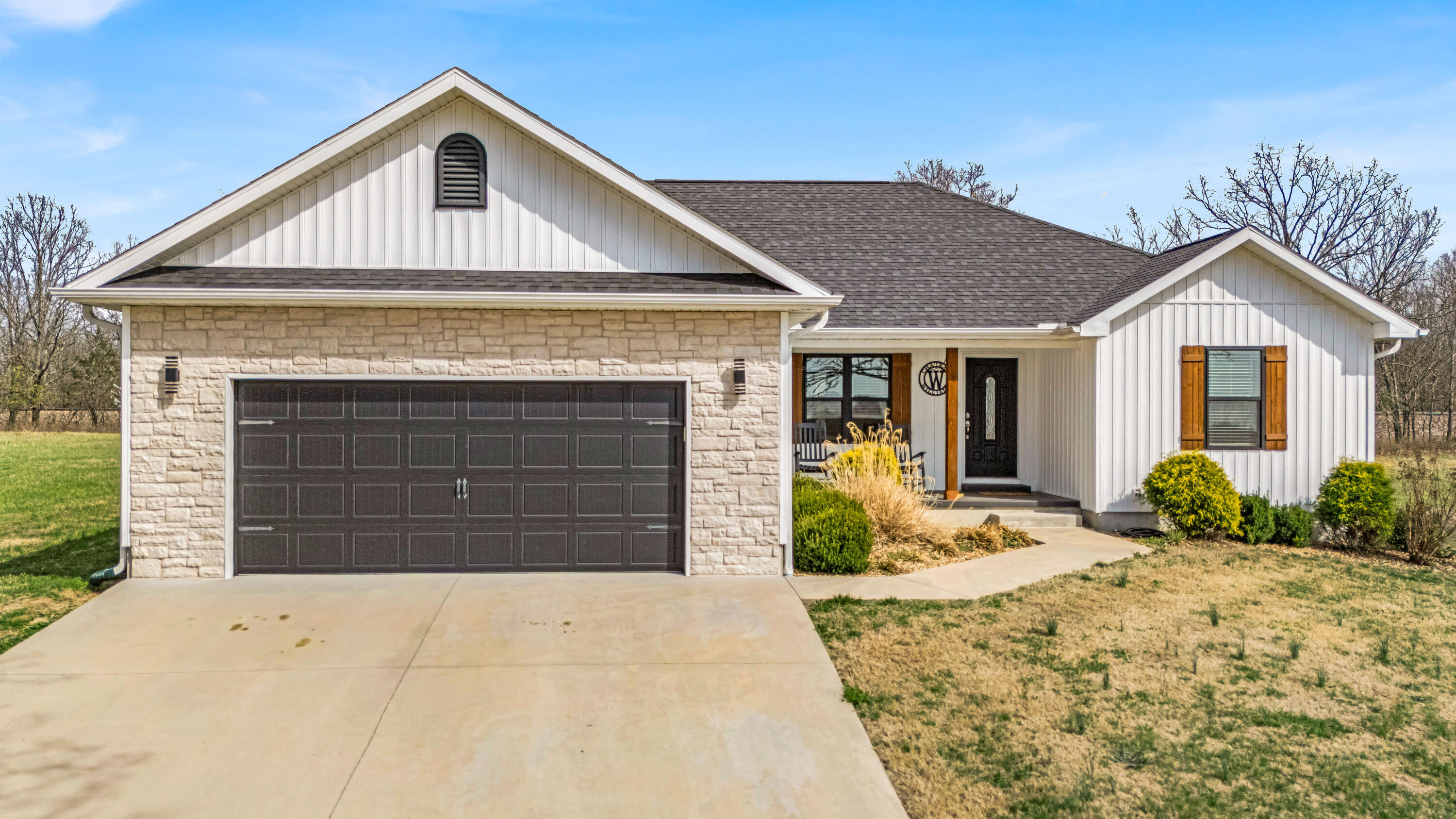 Willow Springs Real Estate Listings Main Image