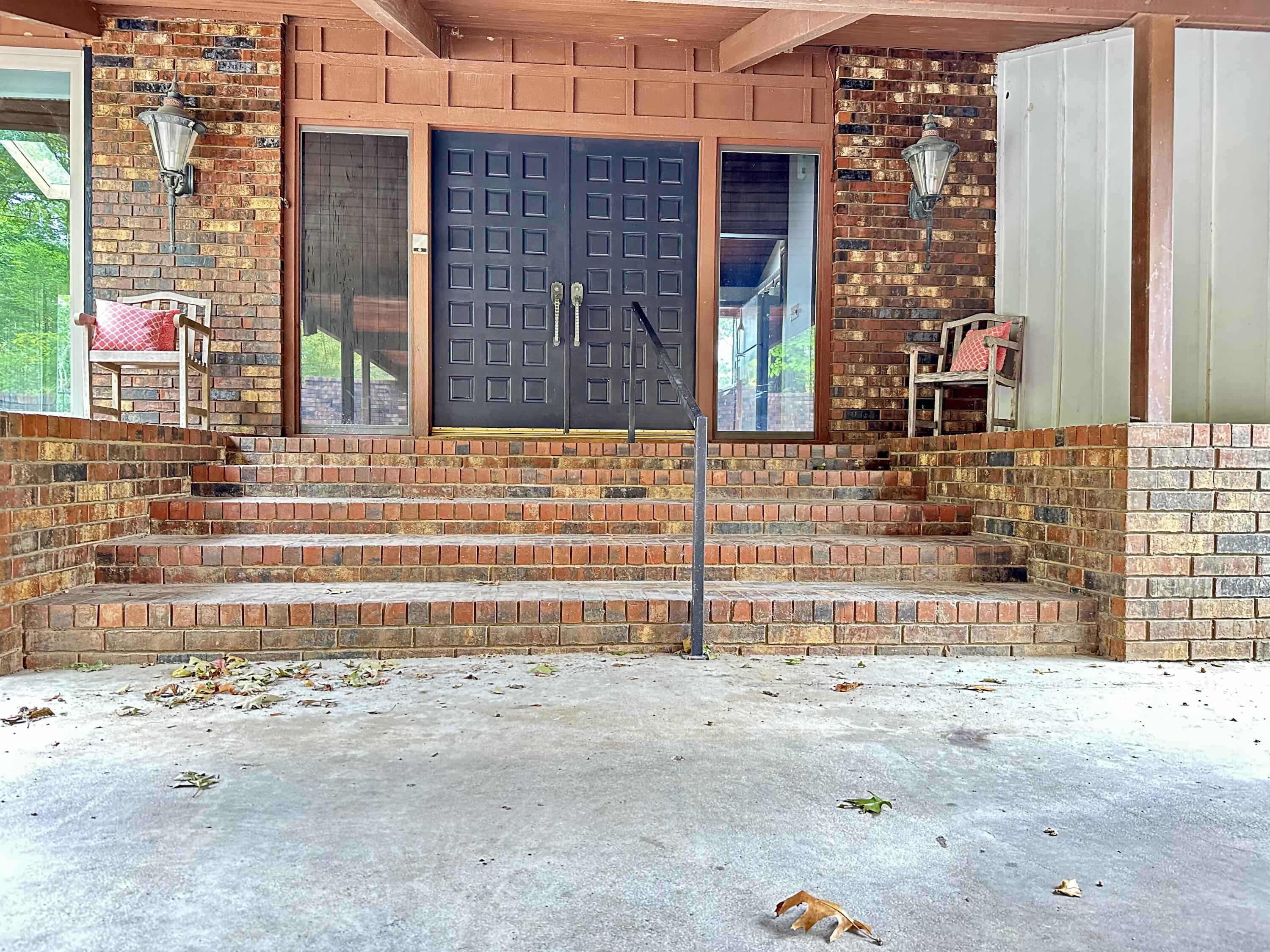 21866 Oak Ridge Drive Property Photo 8