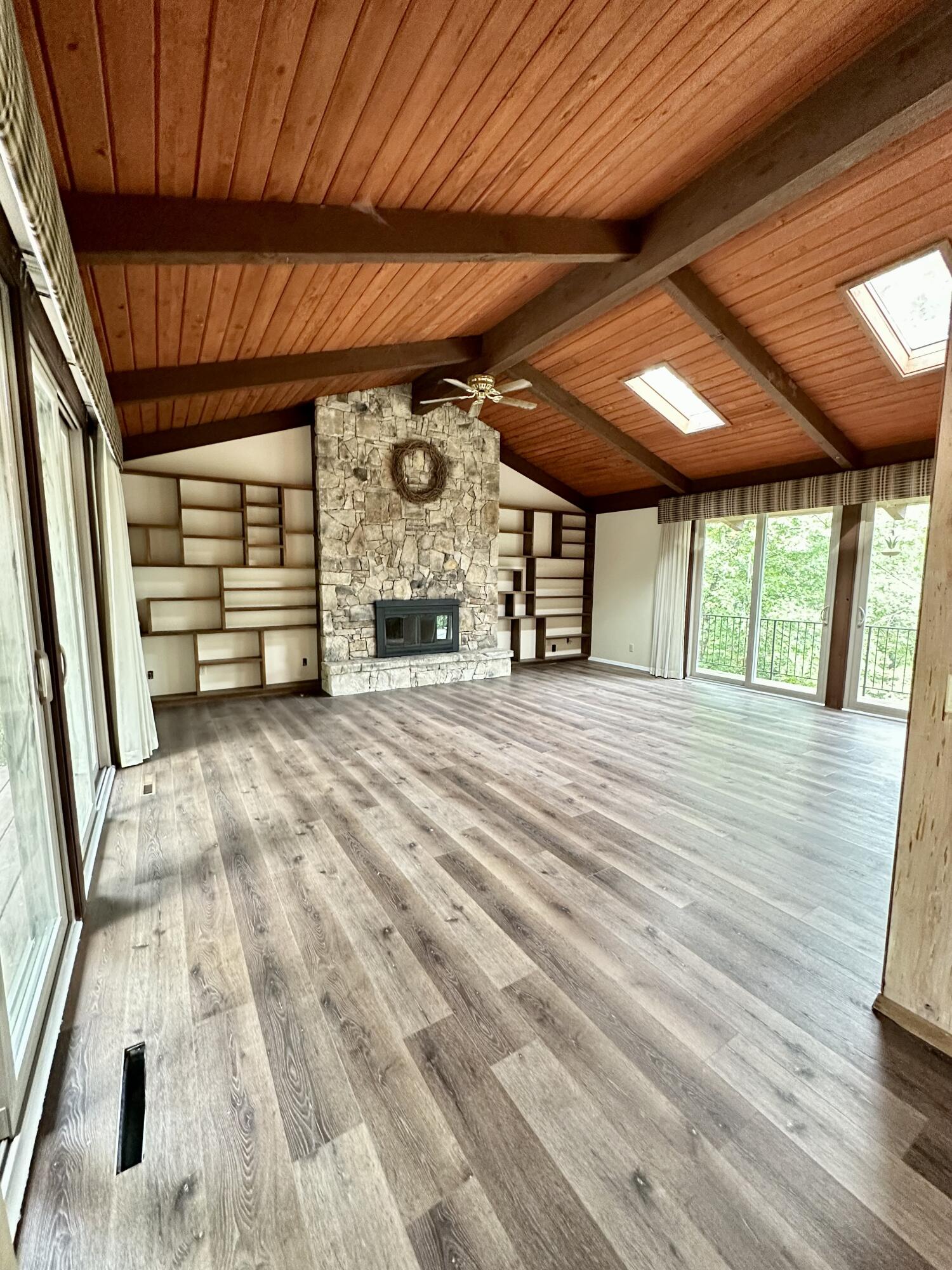 21866 Oak Ridge Drive Property Photo 11