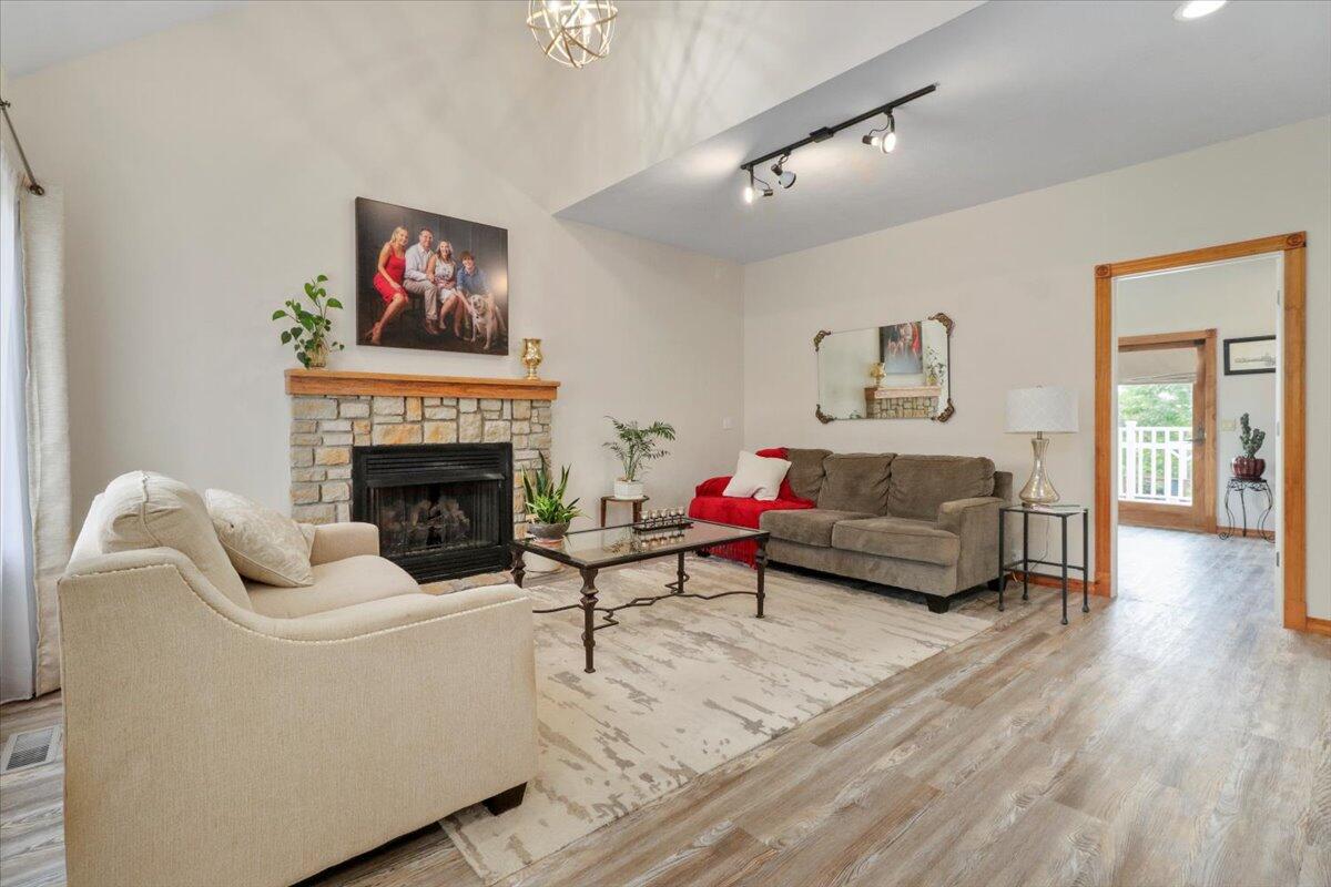 947-c Highway Ad Property Photo 6