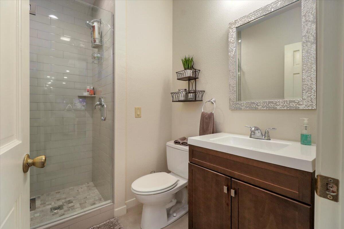 947-c Highway Ad Property Photo 31