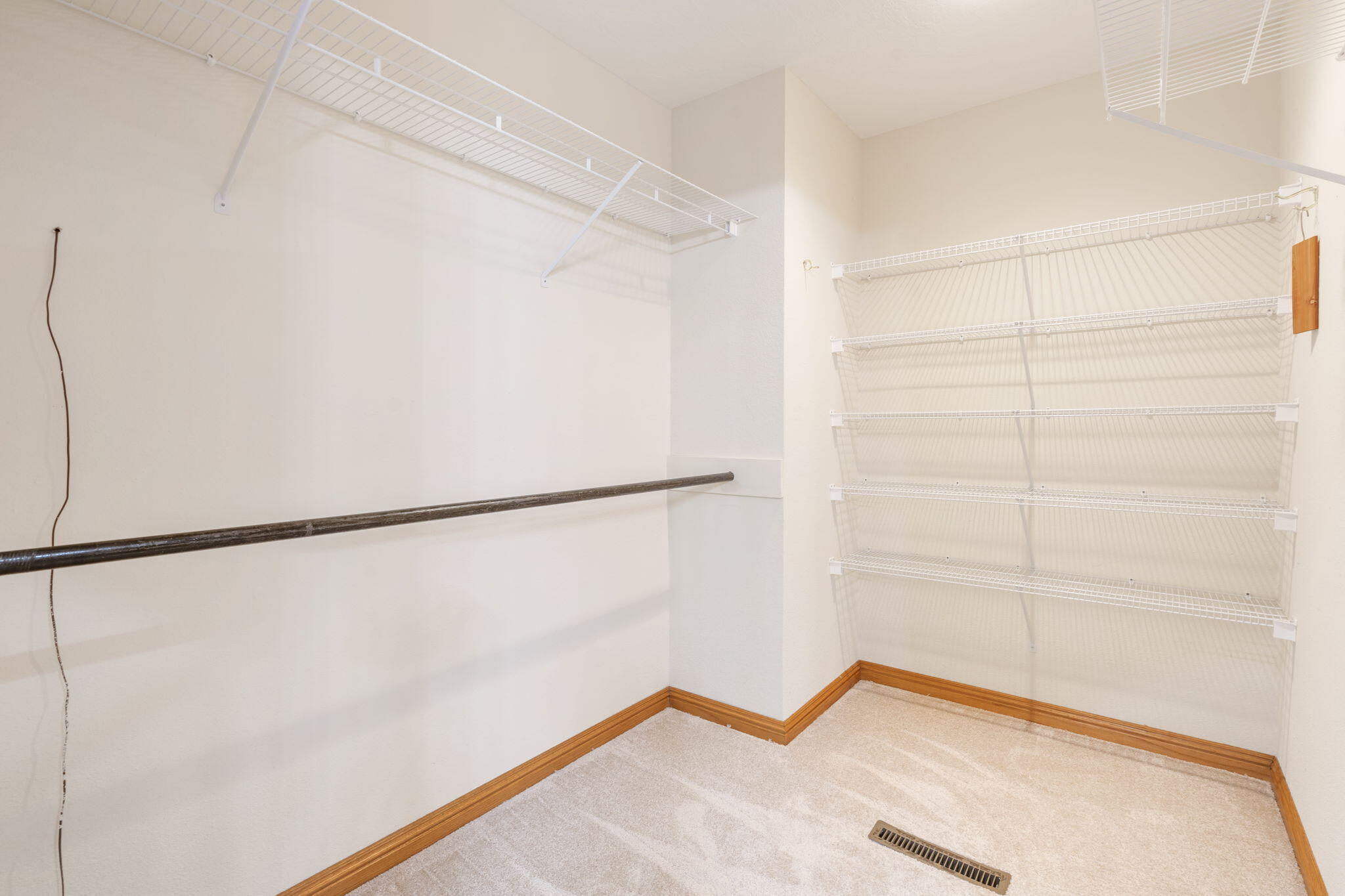 3261 South Ridgewood Court Property Photo 12