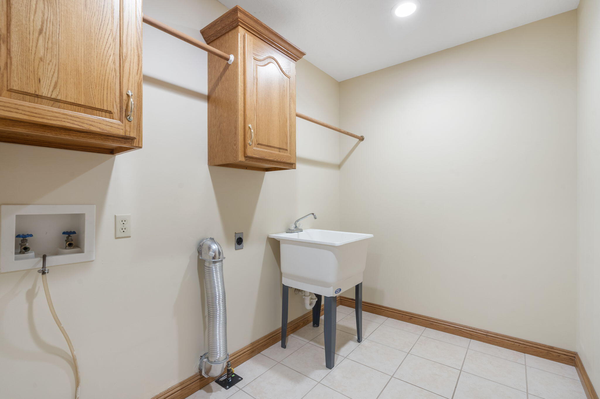 3261 South Ridgewood Court Property Photo 15