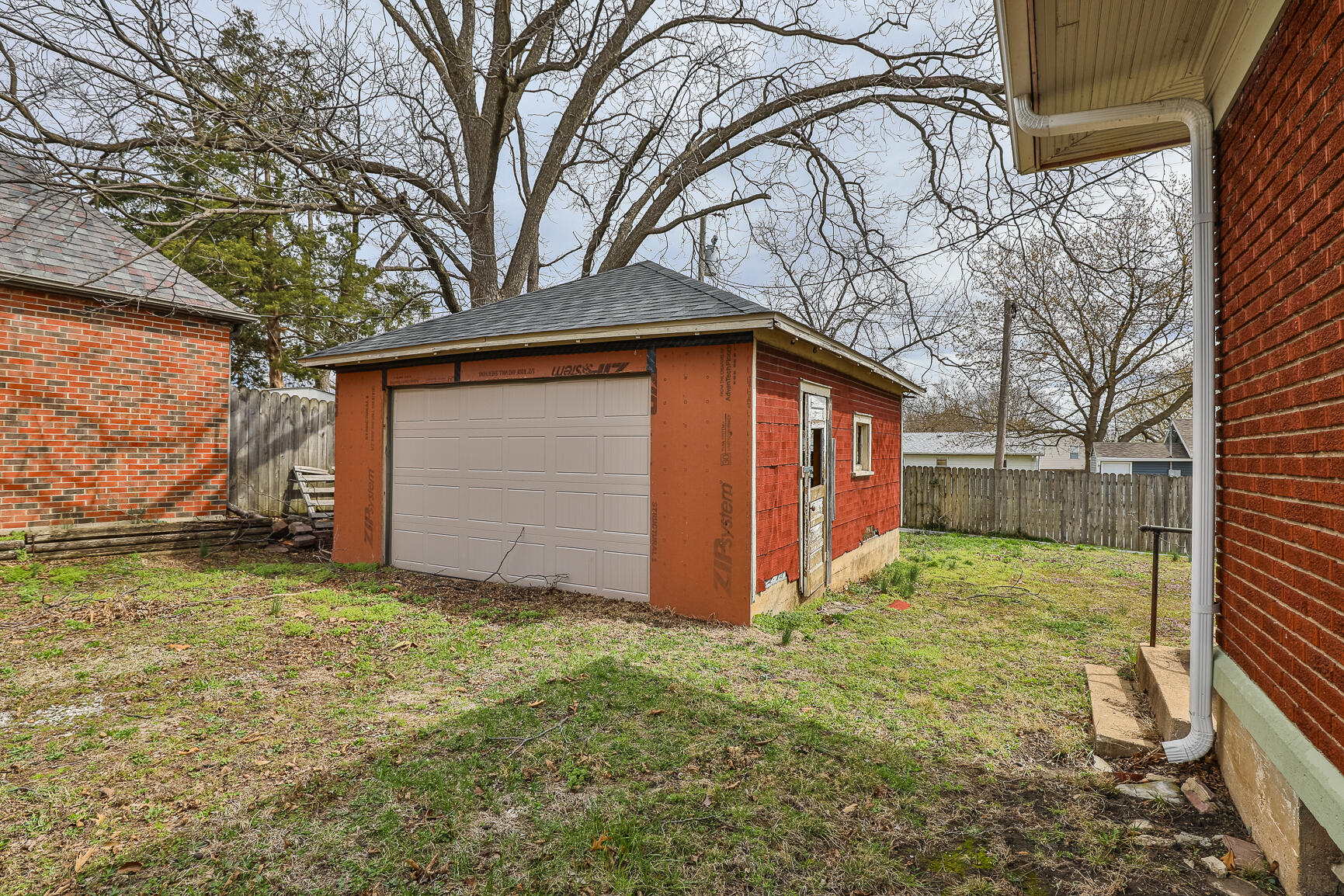 218 Lillian Place Property Photo 27