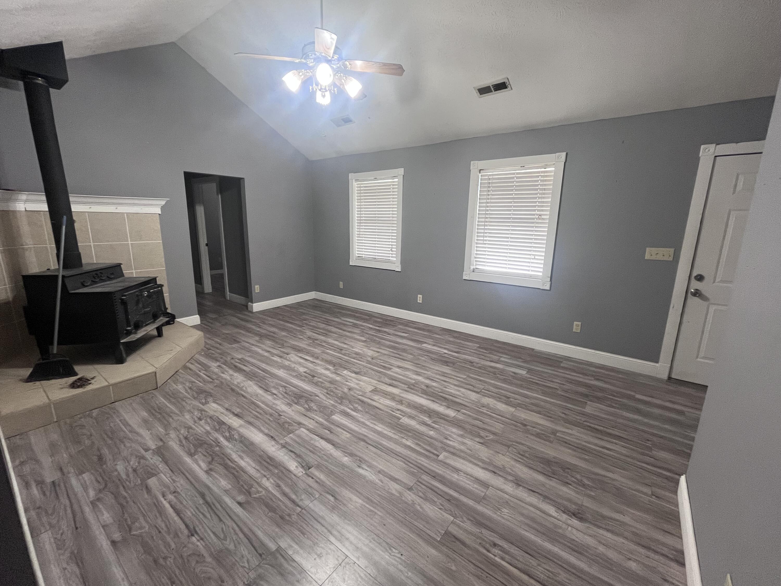 208 North Julie Avenue Property Photo 14