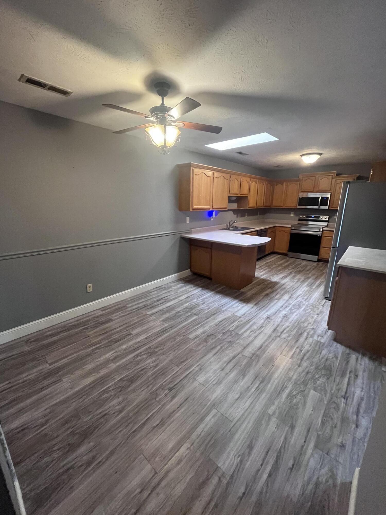 208 North Julie Avenue Property Photo 29