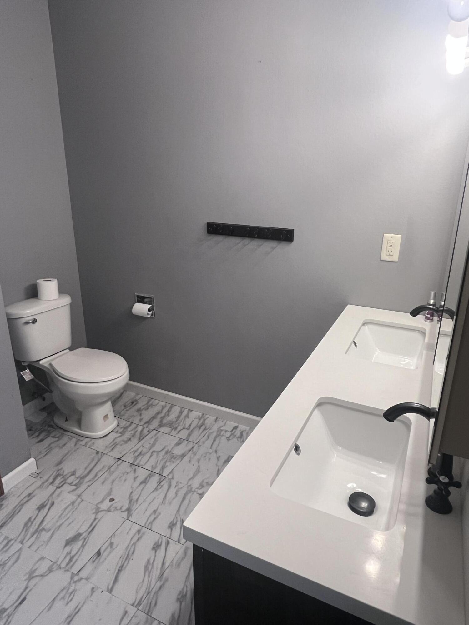208 North Julie Avenue Property Photo 49