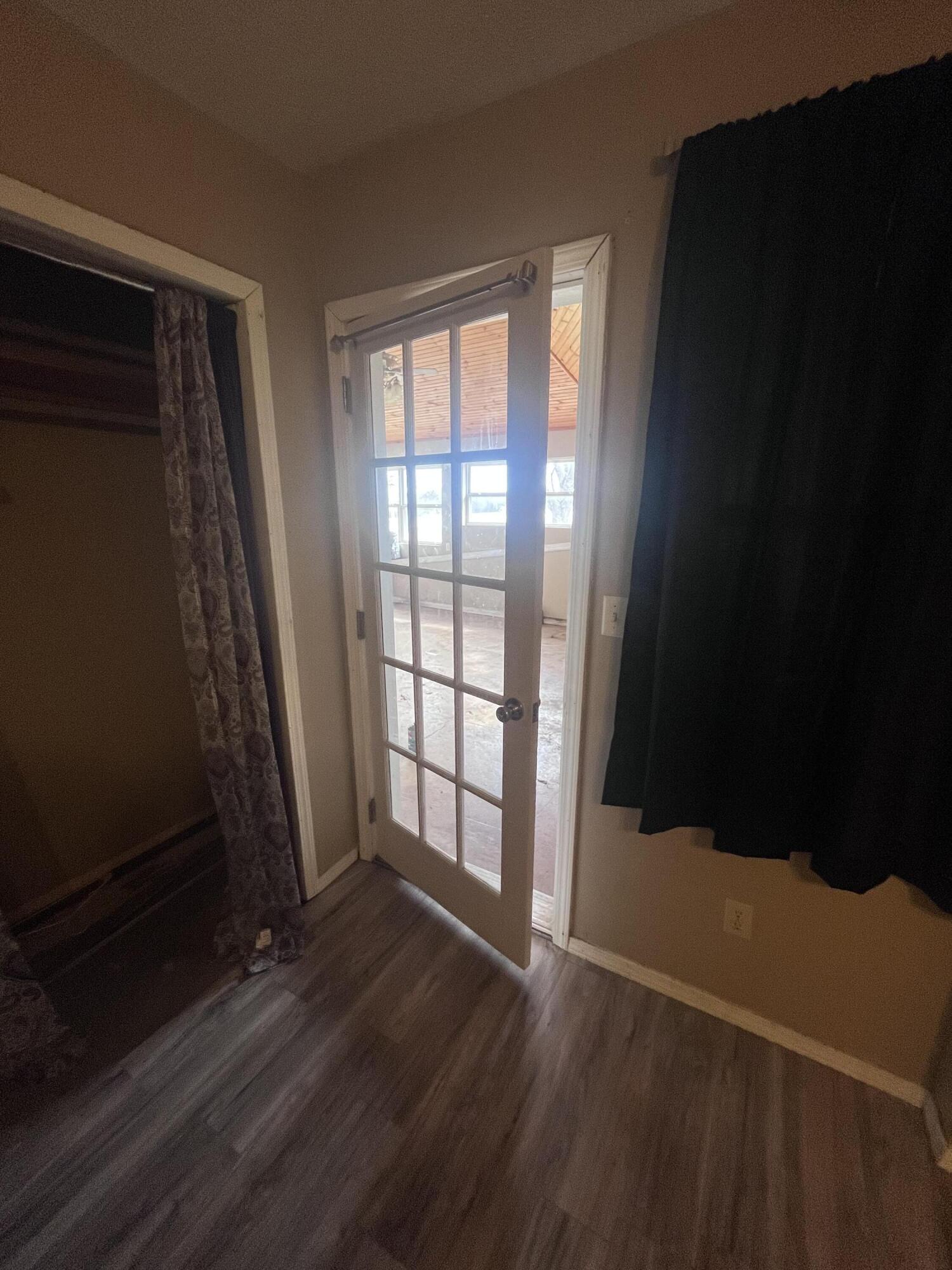 208 North Julie Avenue Property Photo 54