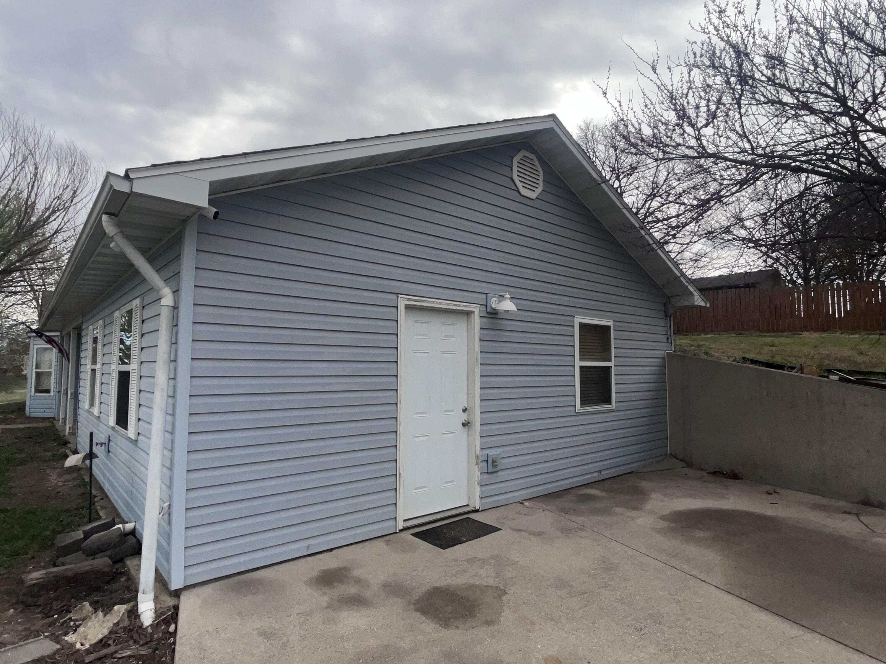 208 North Julie Avenue Property Photo 57