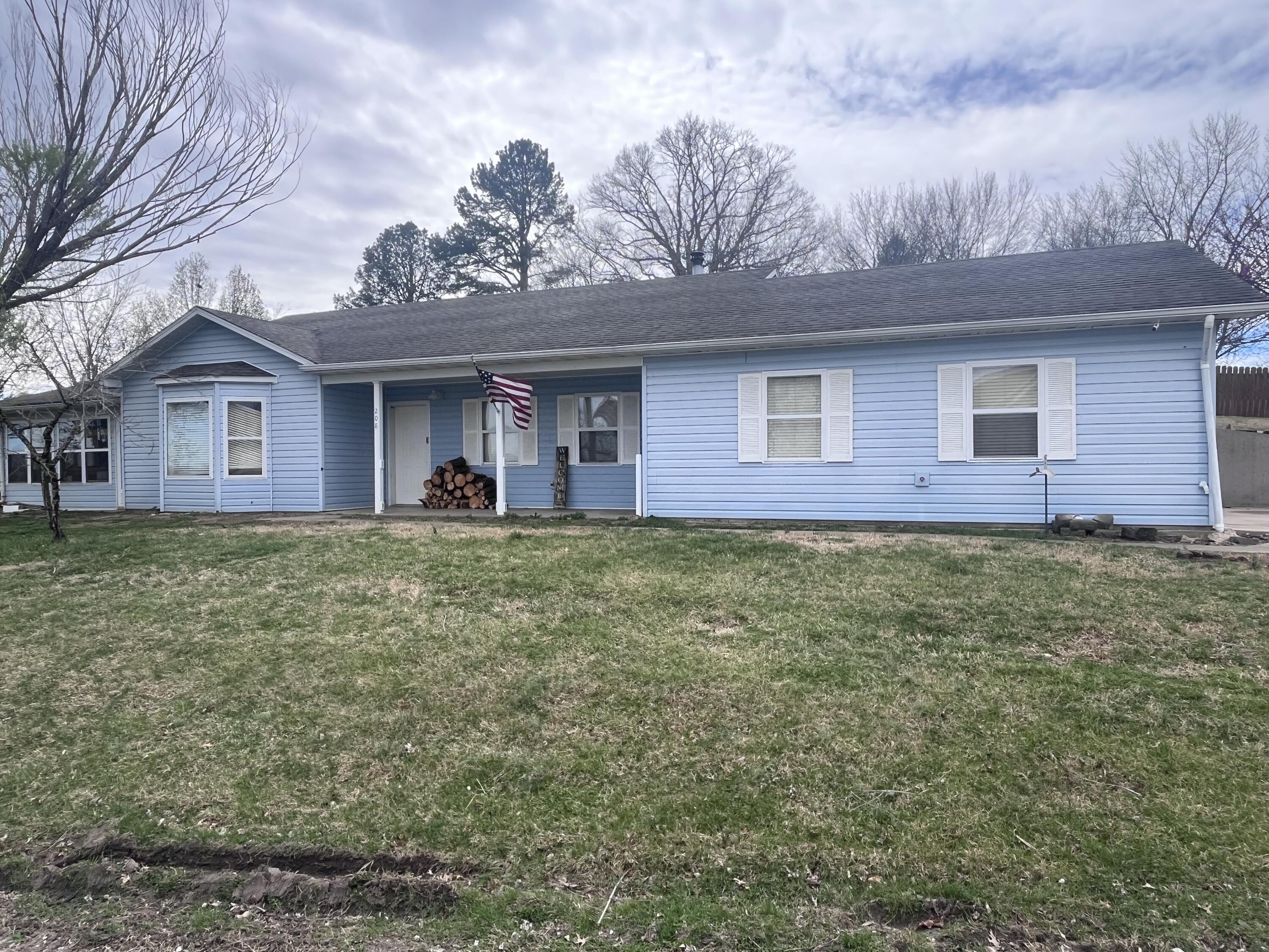 208 North Julie Avenue Property Photo 62