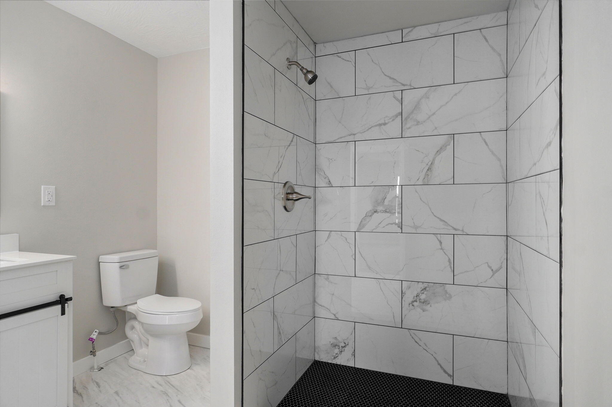 304 West 2nd Street Property Photo 20