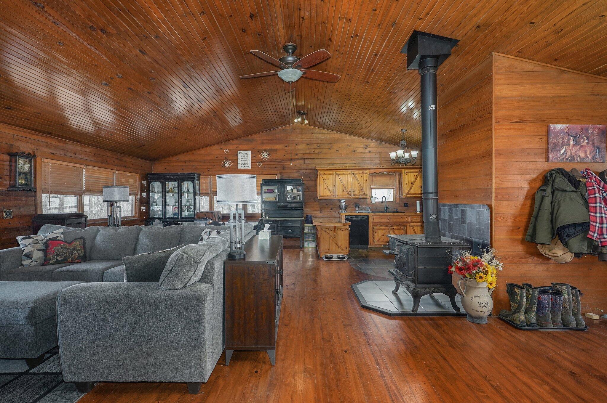 7628 Lawrence 1187 Property Photo 10