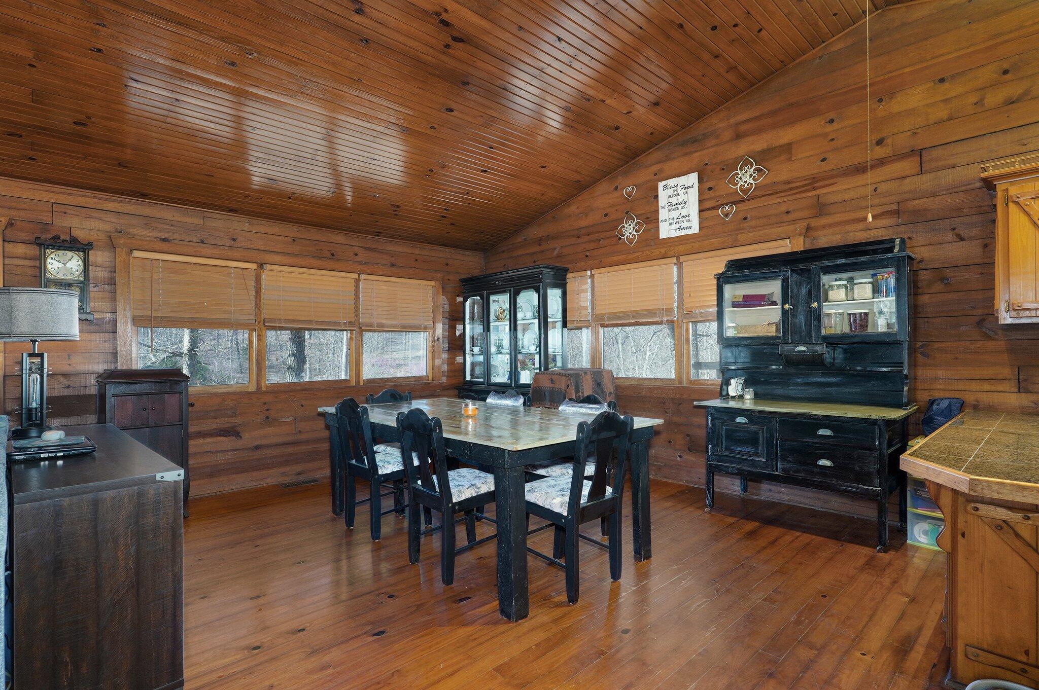 7628 Lawrence 1187 Property Photo 11
