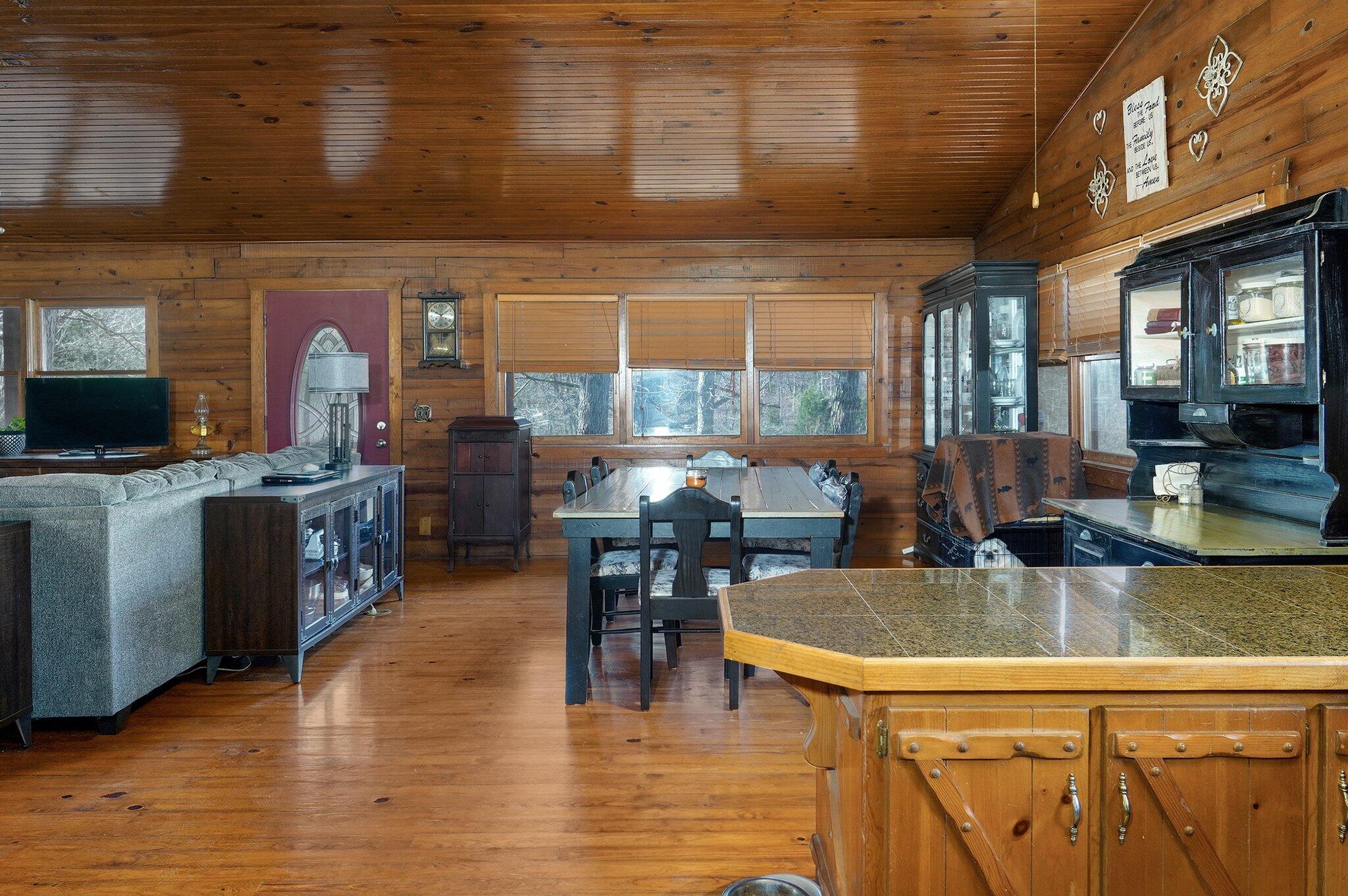 7628 Lawrence 1187 Property Photo 15