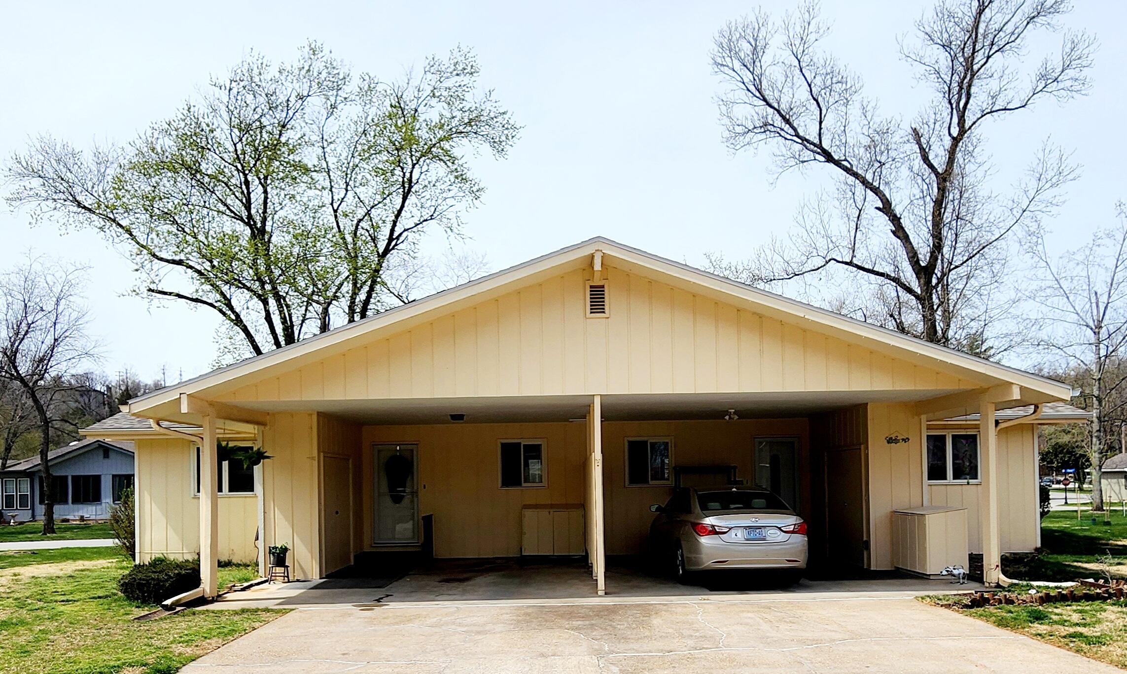 16 Magnolia Court Property Photo 2
