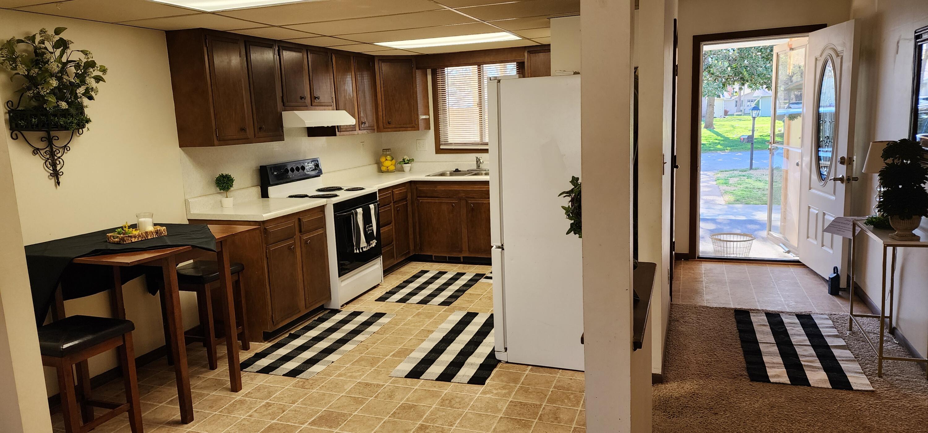 16 Magnolia Court Property Photo 6