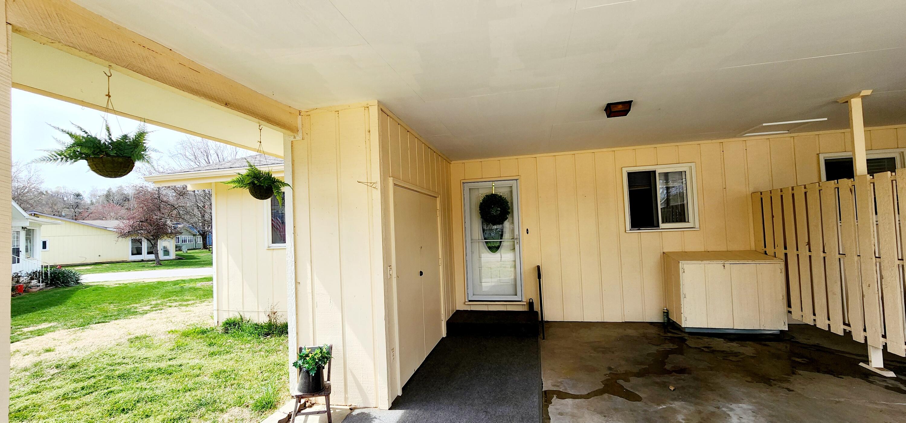 16 Magnolia Court Property Photo 18