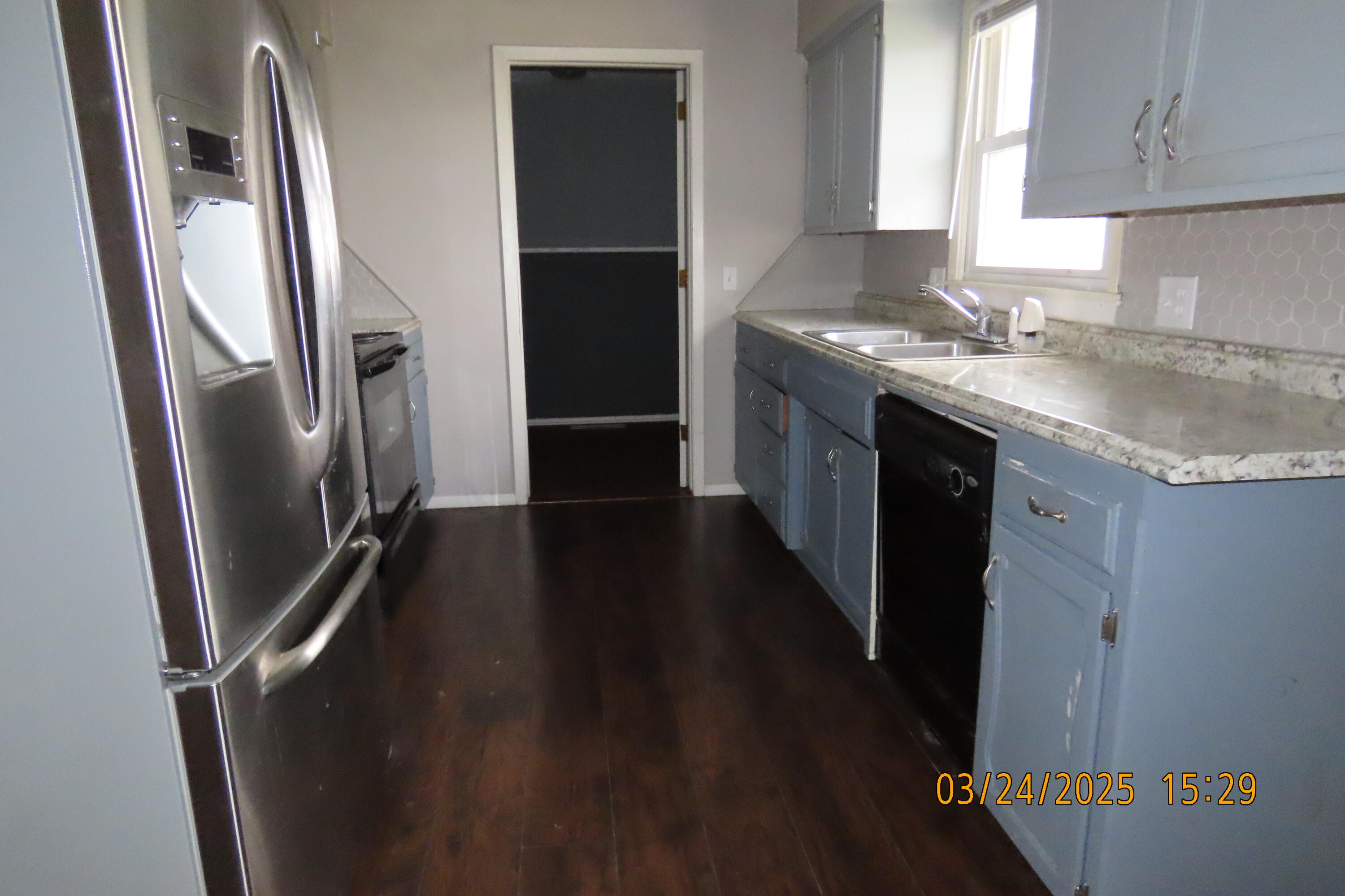 511 South Concordia Avenue Property Photo 4