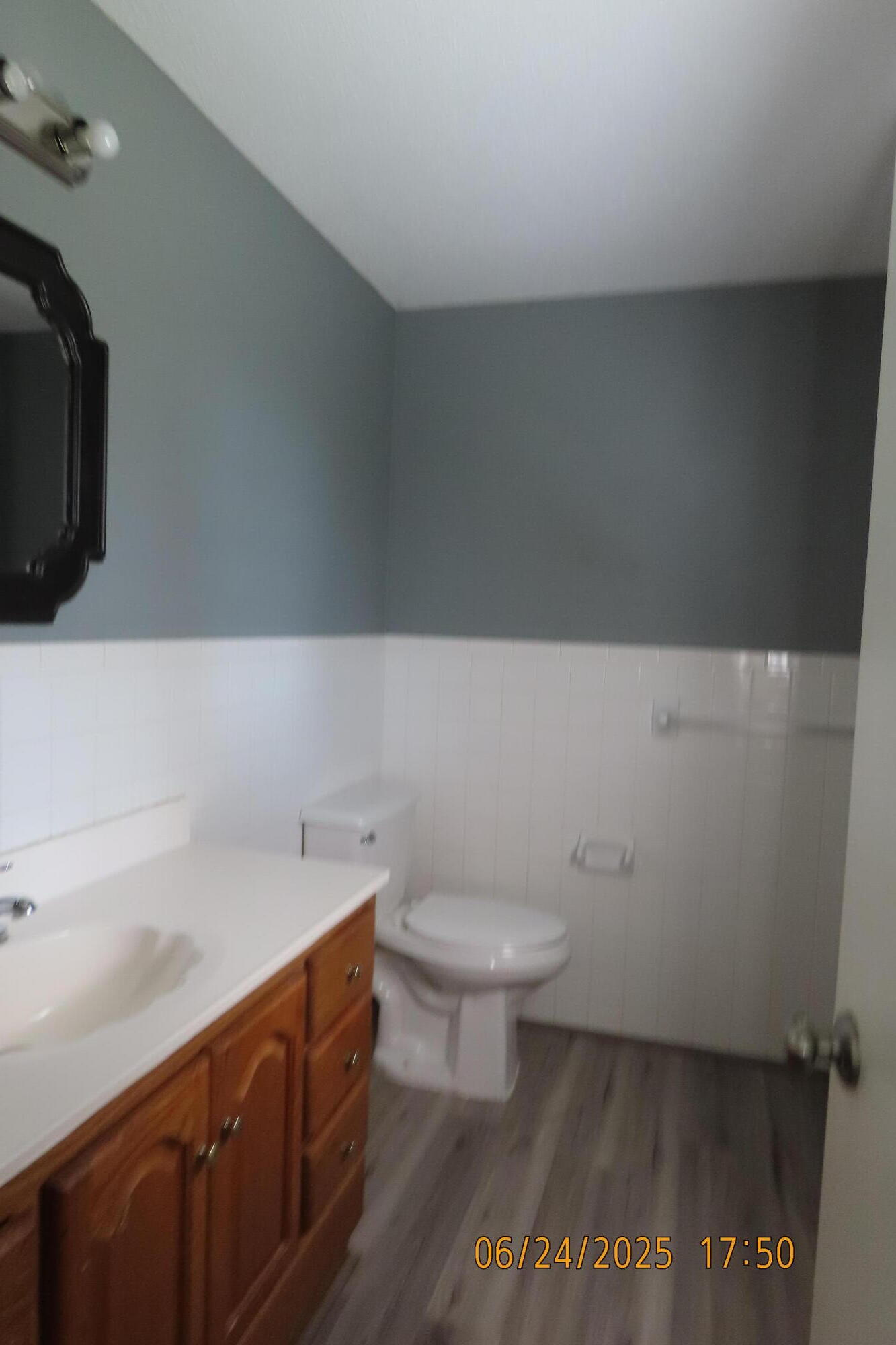 511 South Concordia Avenue Property Photo 17