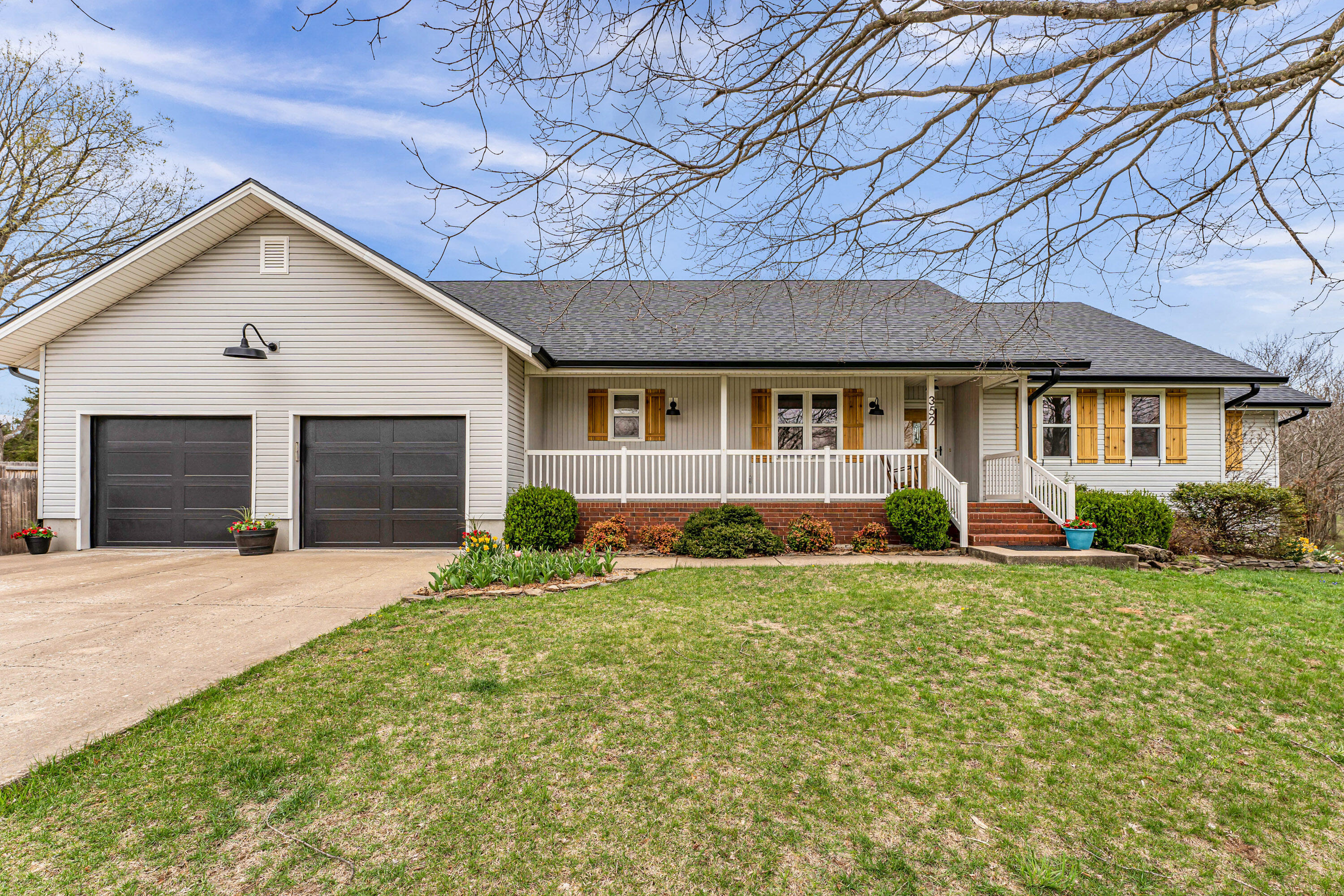 352 South Timbercreek Property Photo