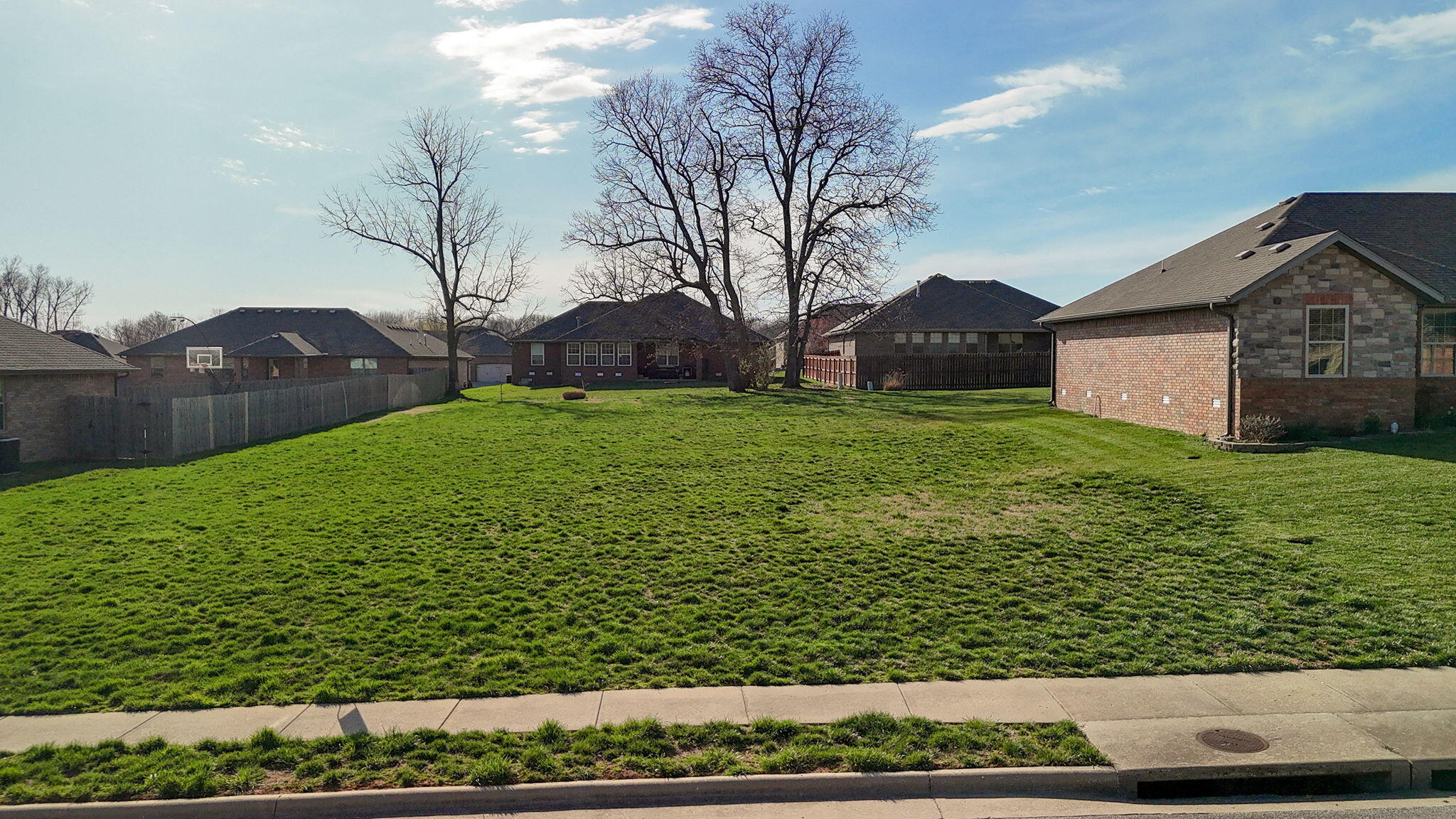 5751 South Winsor Drive Property Photo