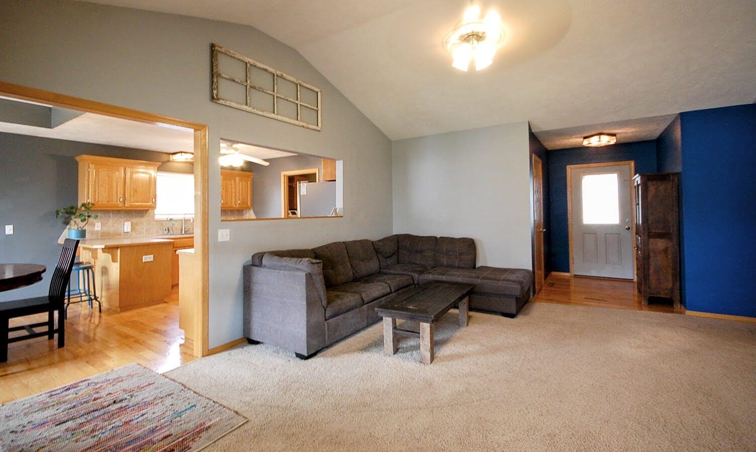 704 Colby Street Property Photo 8