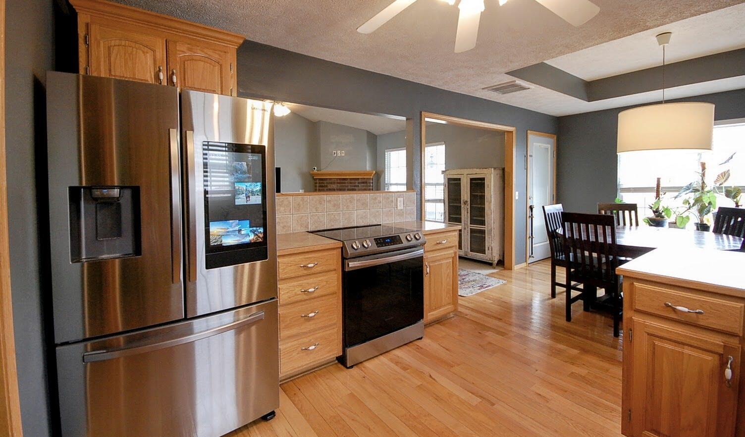 704 Colby Street Property Photo 12