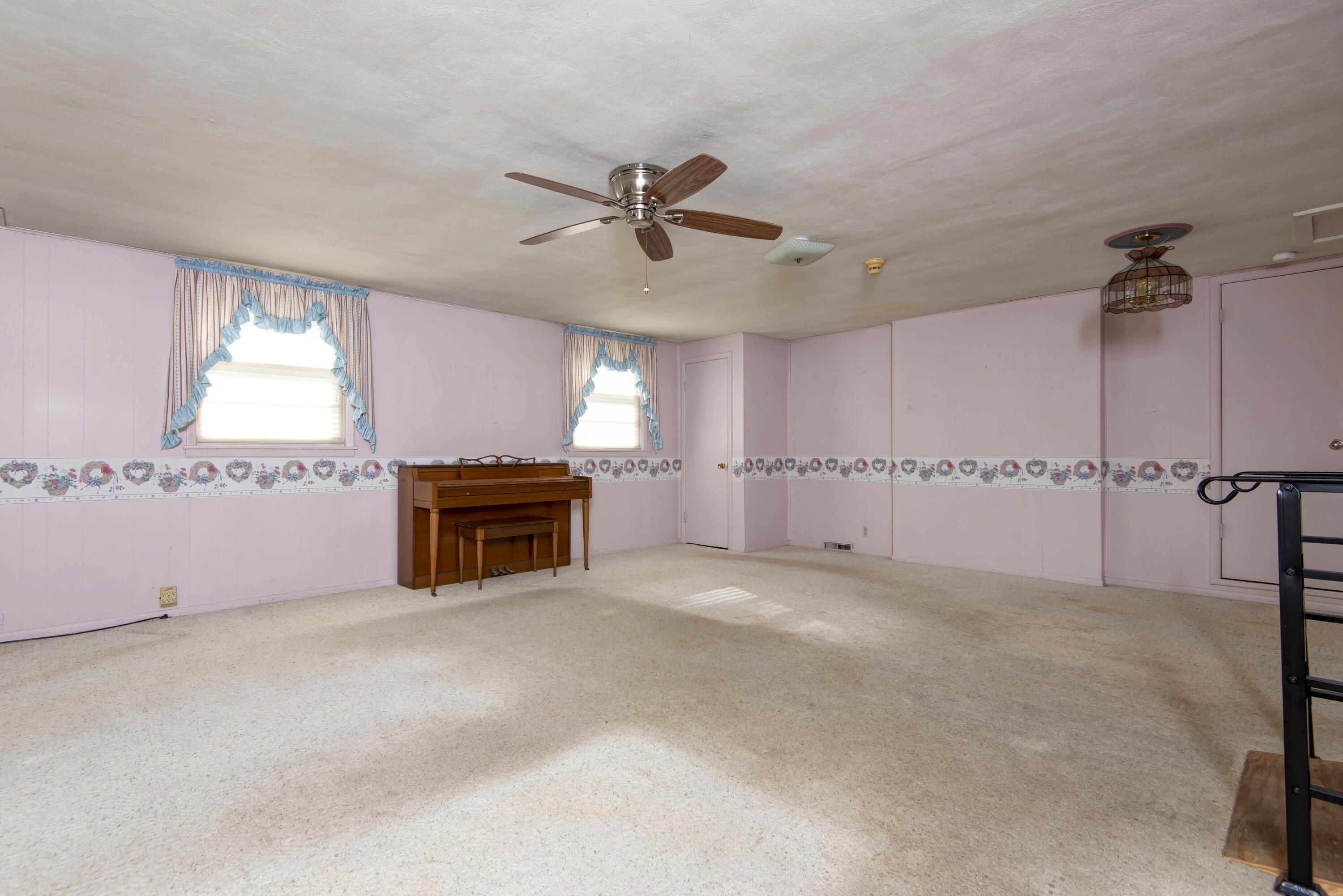 6141 North State Highway H Property Photo 5