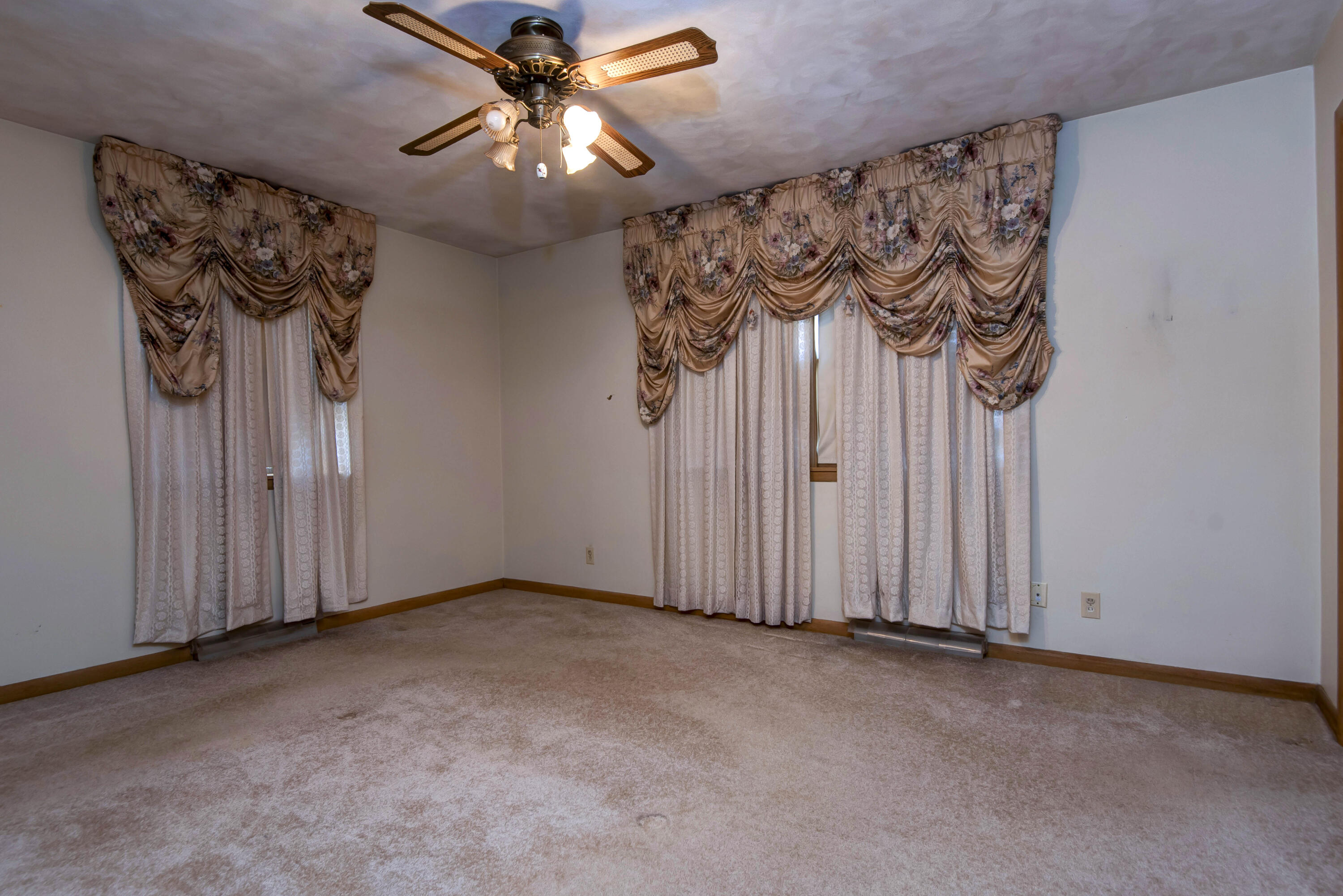 6141 North State Highway H Property Photo 18