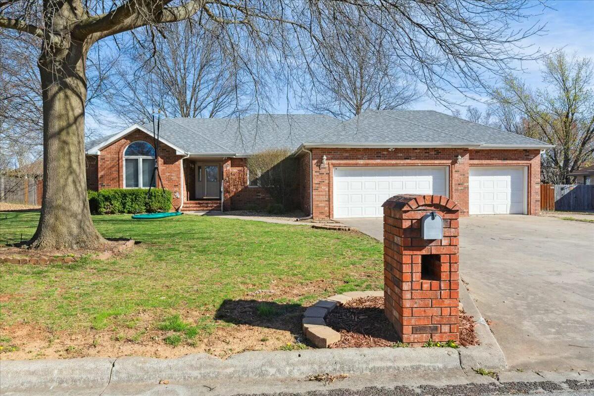 903 South Park Street Property Photo 2