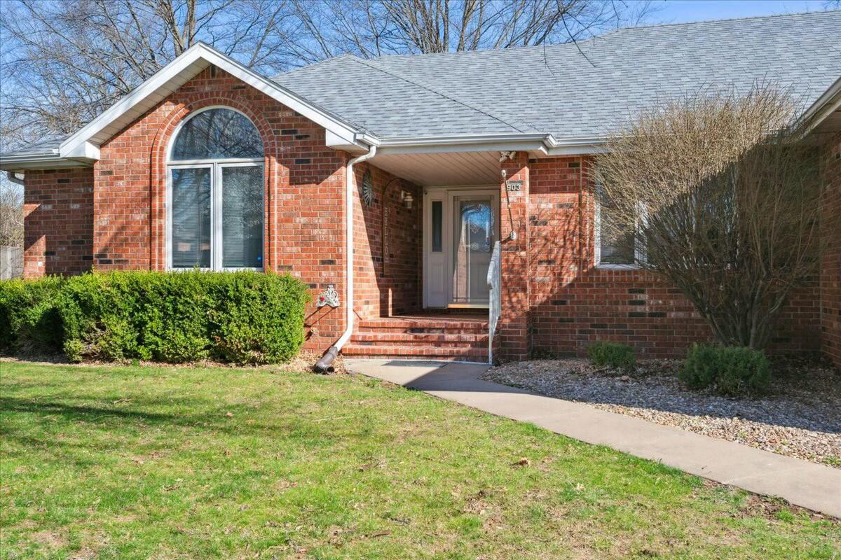 903 South Park Street Property Photo 4