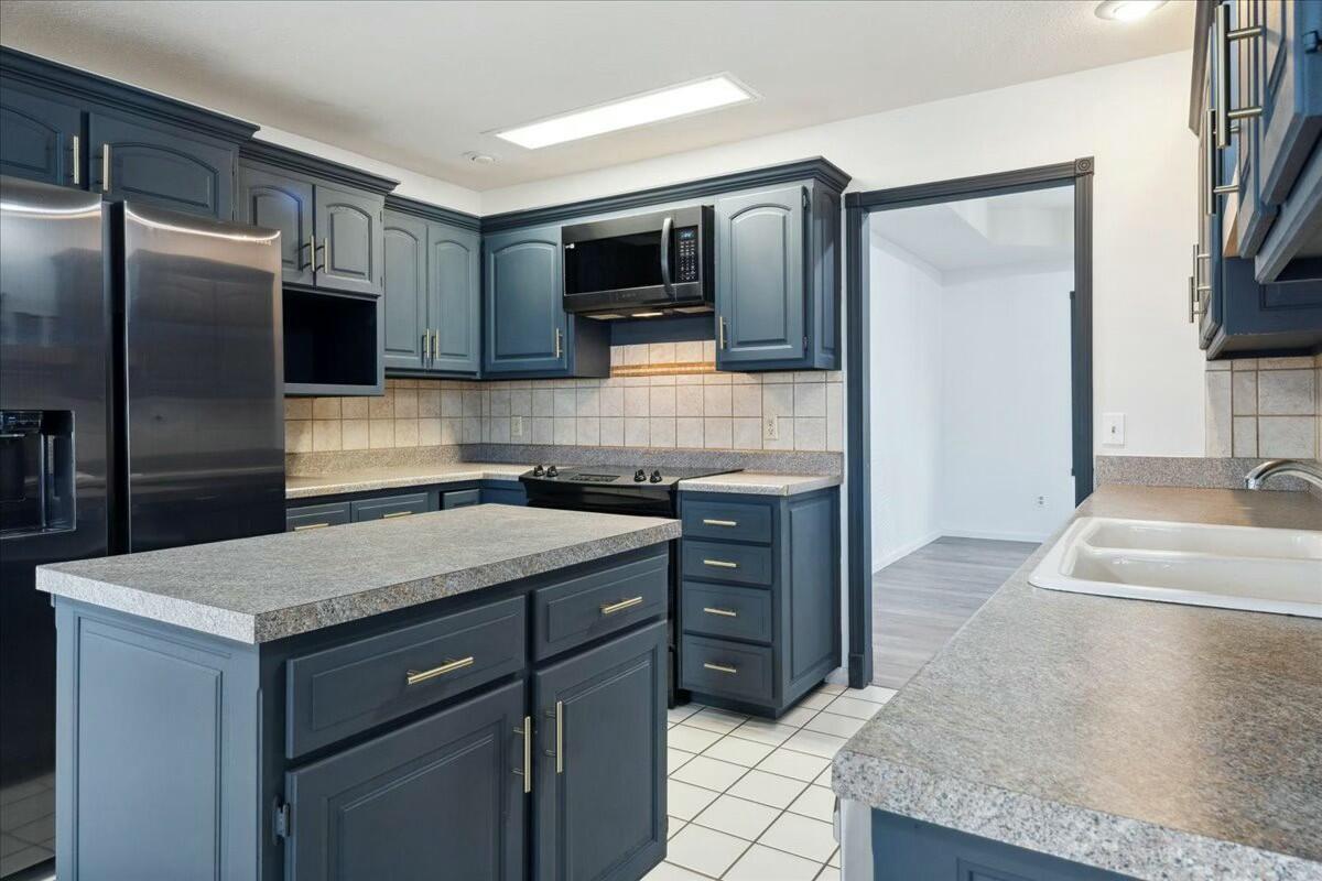 903 South Park Street Property Photo 12
