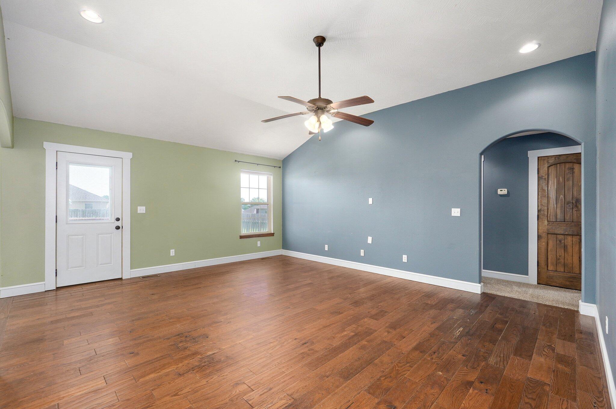 1471 Woodland Road Property Photo 3