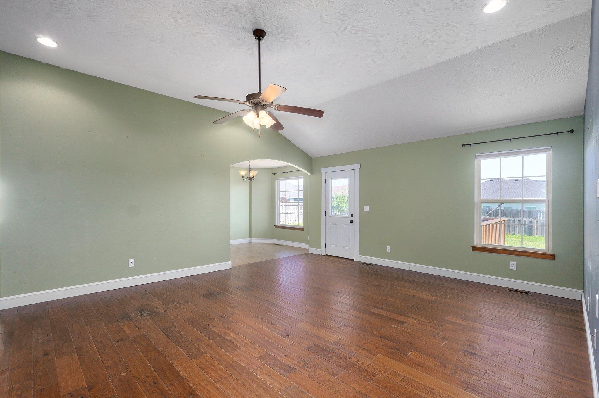1471 Woodland Road Property Photo 6
