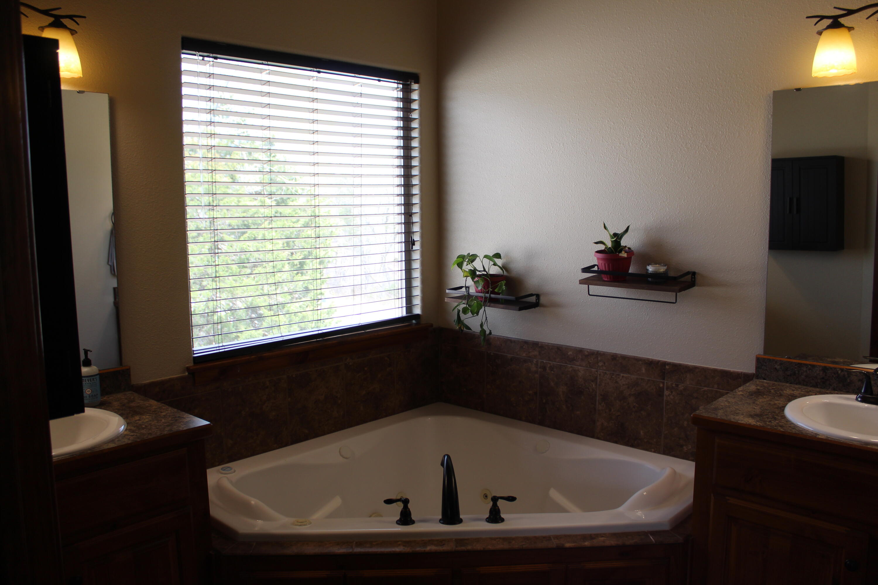 180 Country Ridge Way Property Photo 16