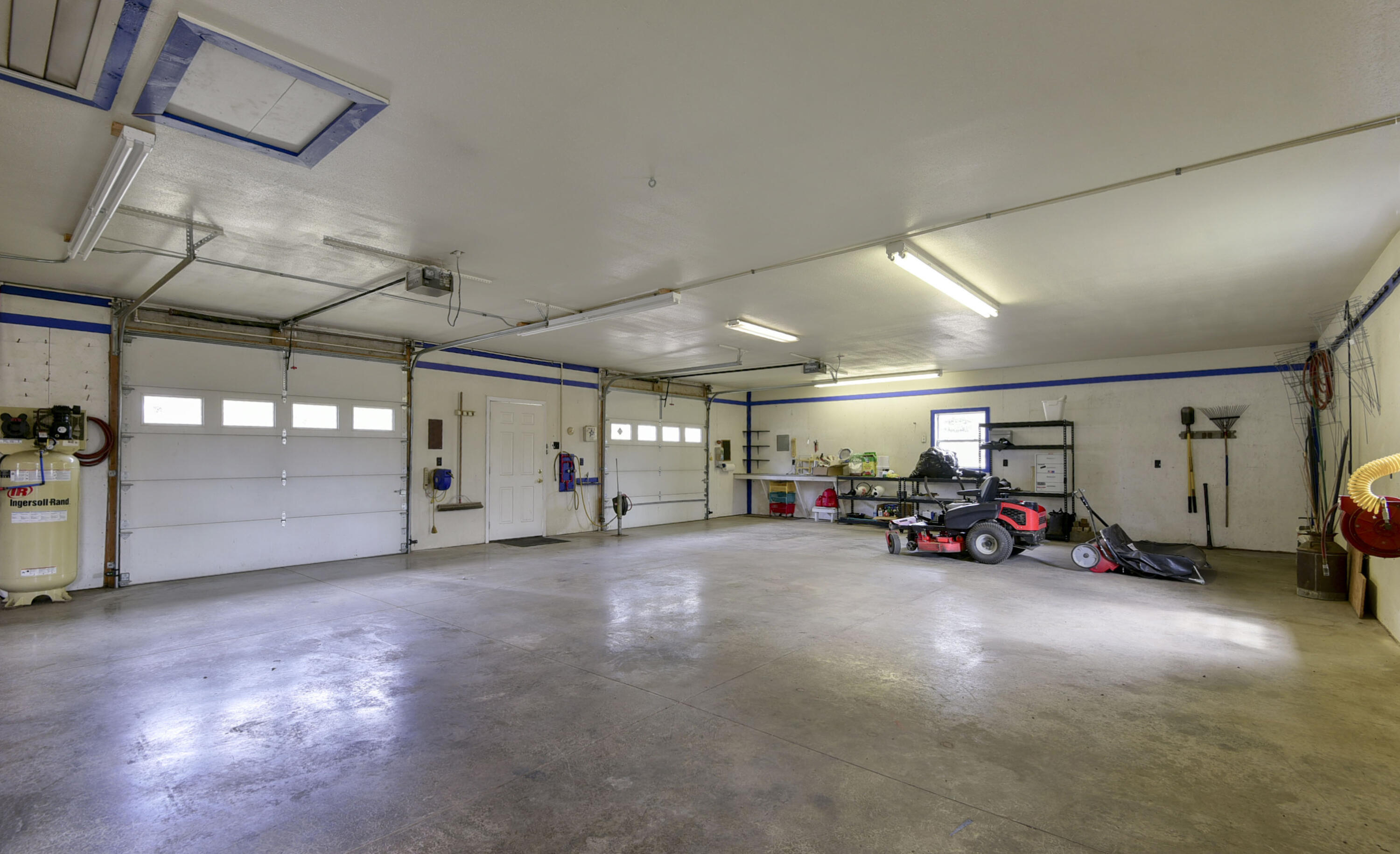 22331 County Line Road Property Photo 9