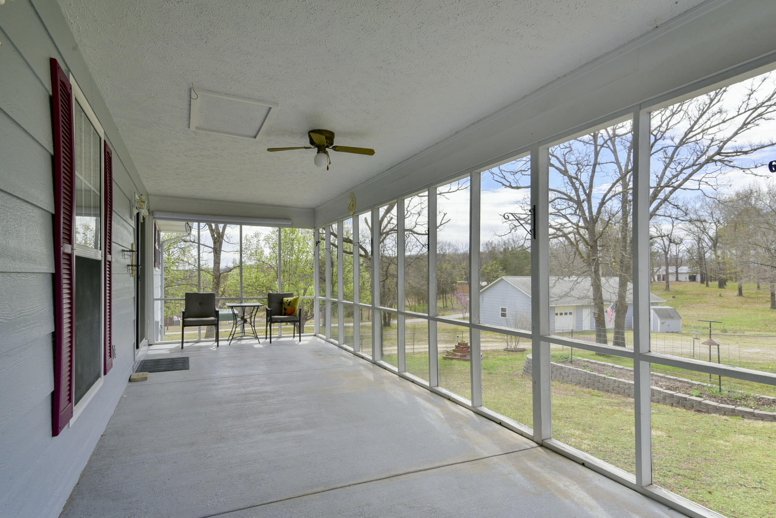 22331 County Line Road Property Photo 12