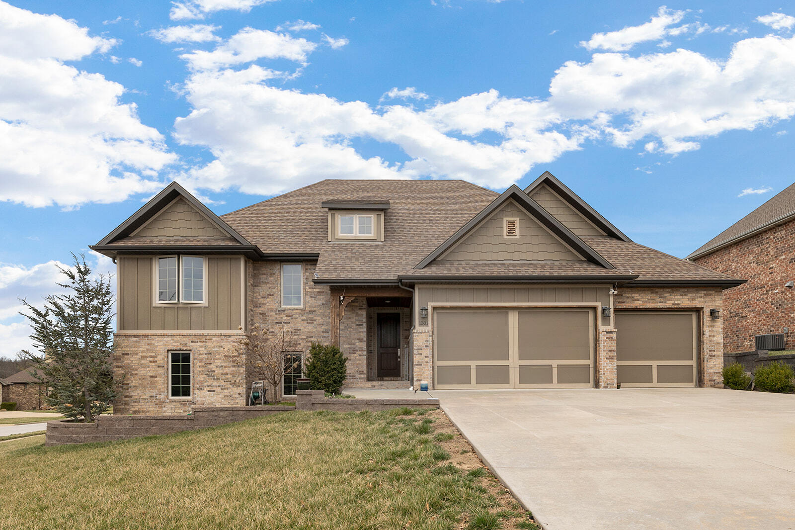 1301 South Amber Ridge Drive Property Photo