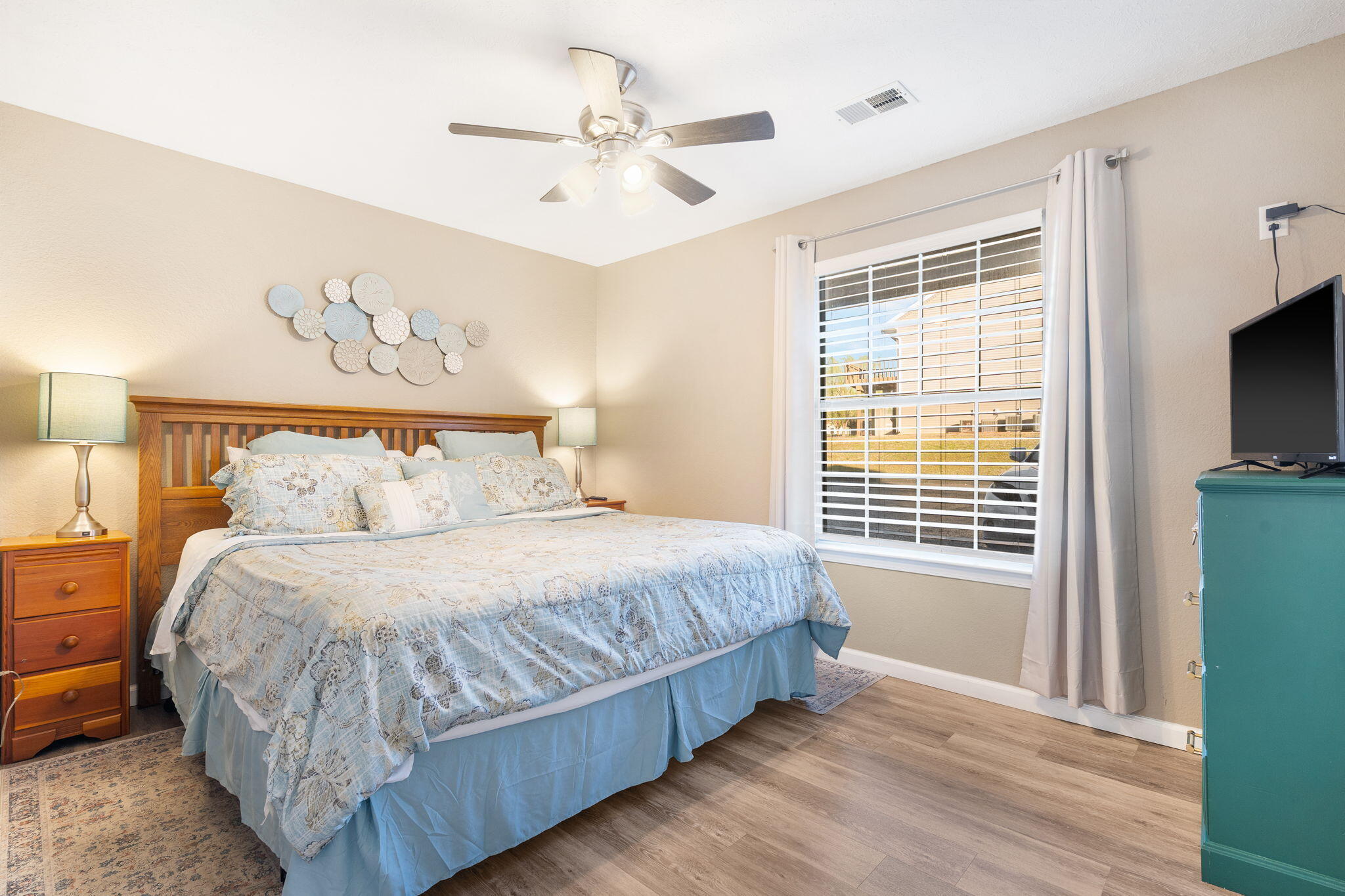 4 Memory Lane Property Photo 21