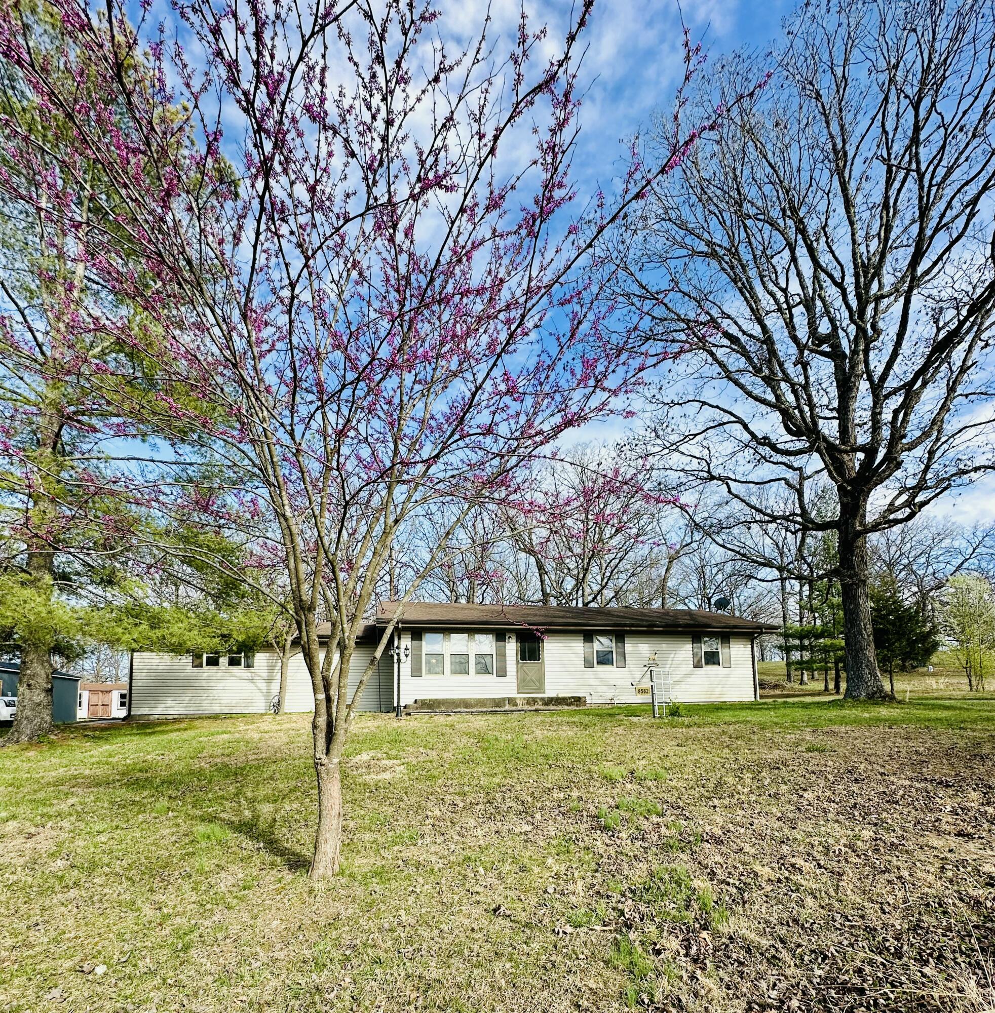 8562 County Road 6370 Property Photo