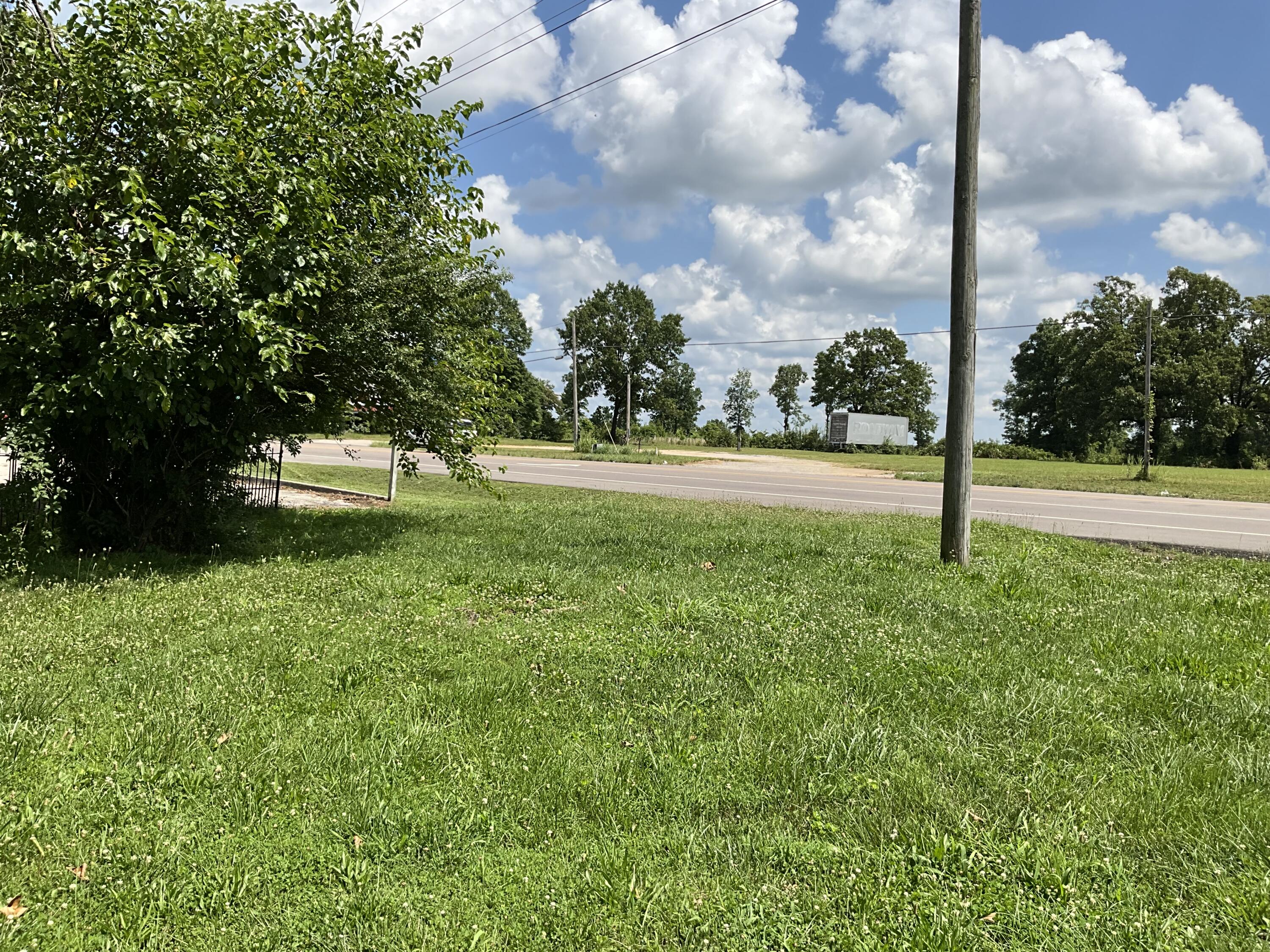 1681 South Us Highway 63 Property Photo 2