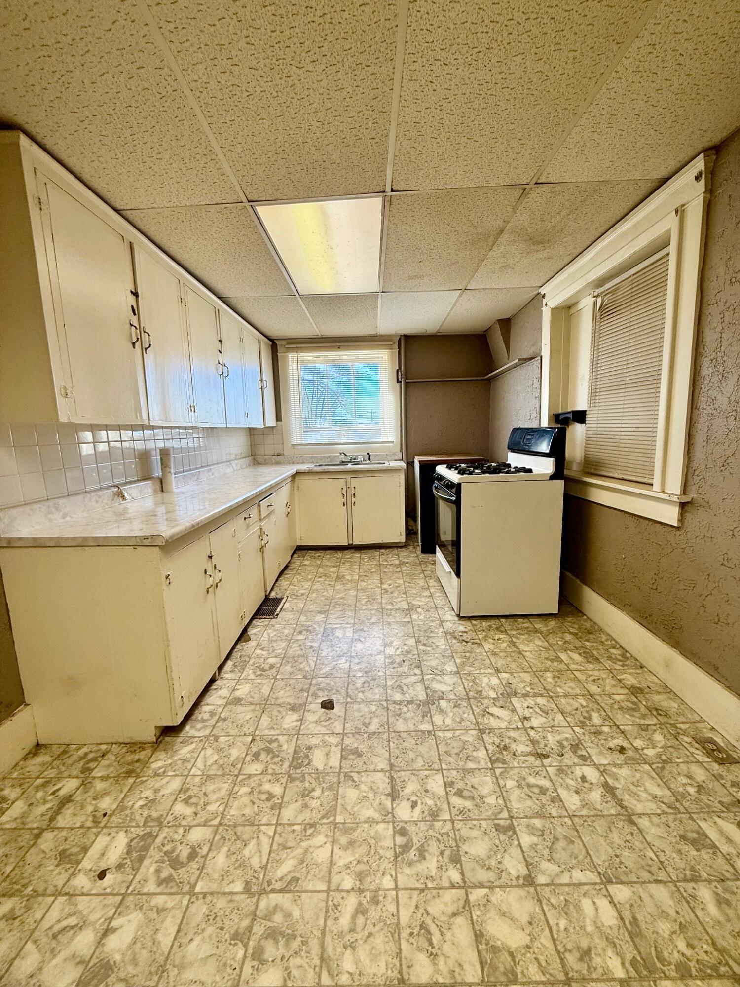 1681 South Us Highway 63 Property Photo 9