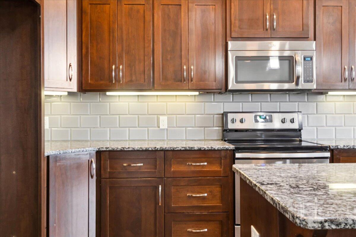 582 East Katella Circle Property Photo 13